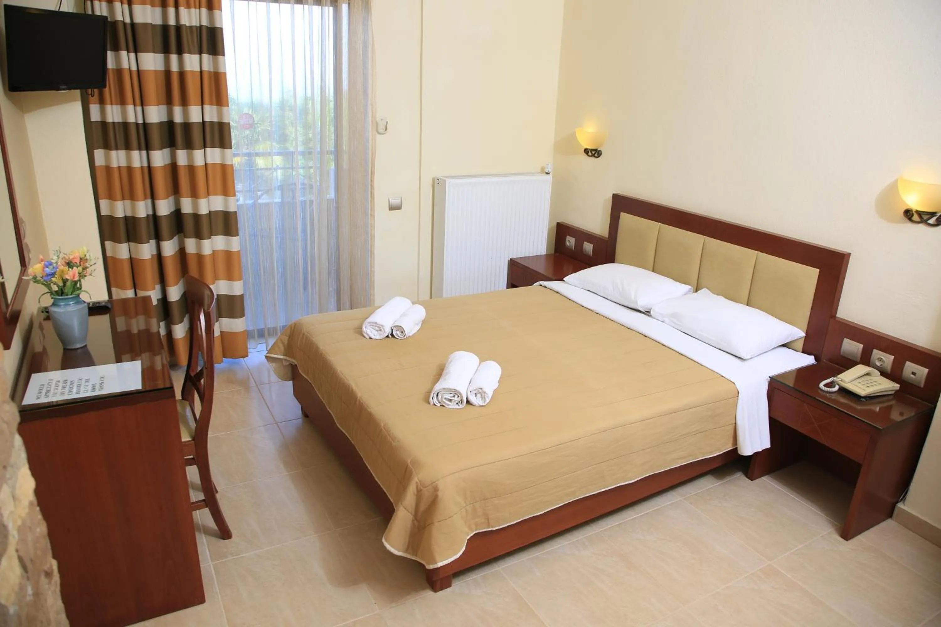 Bed in Hotel Zeus