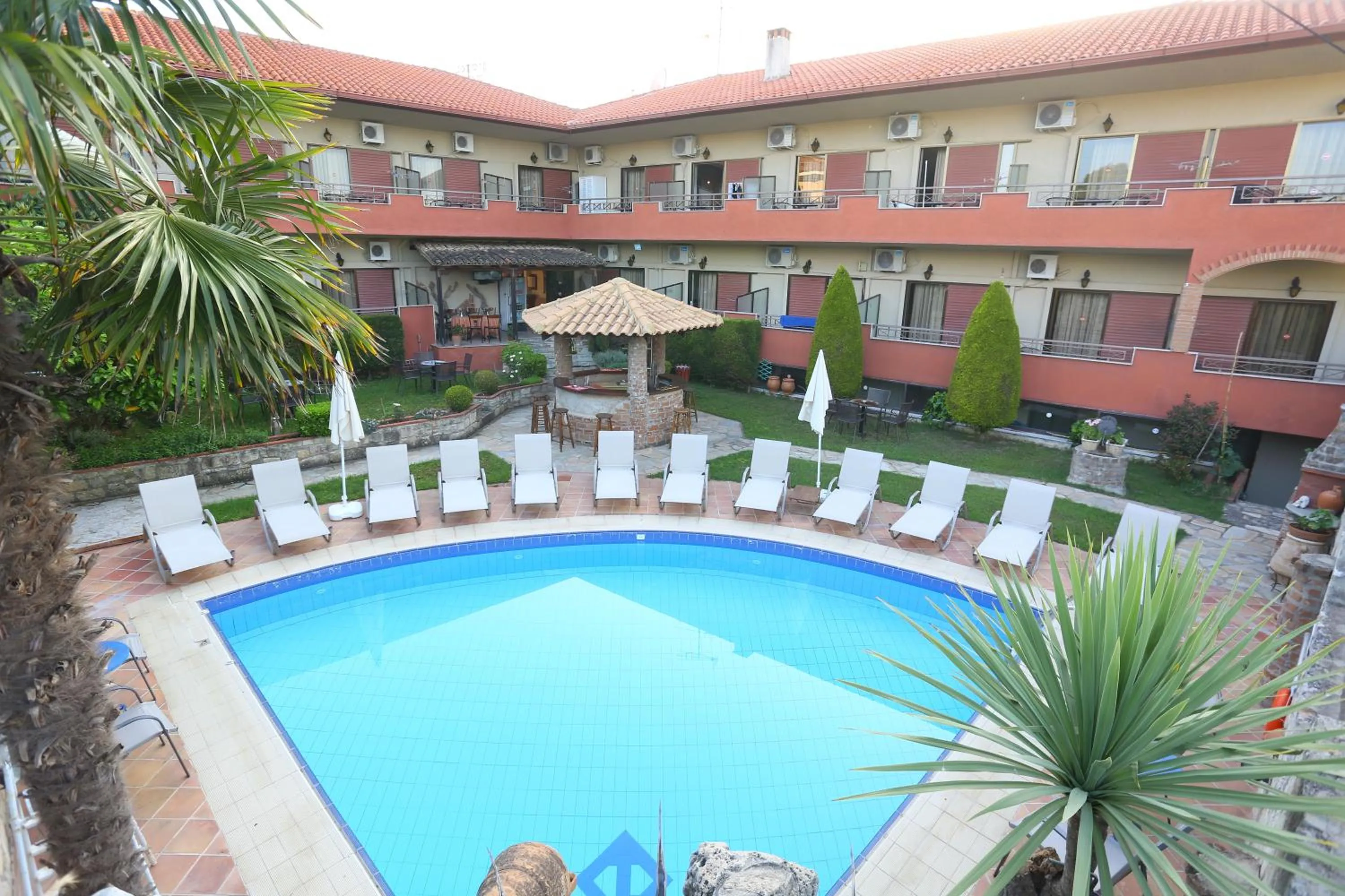 Day in Hotel Zeus
