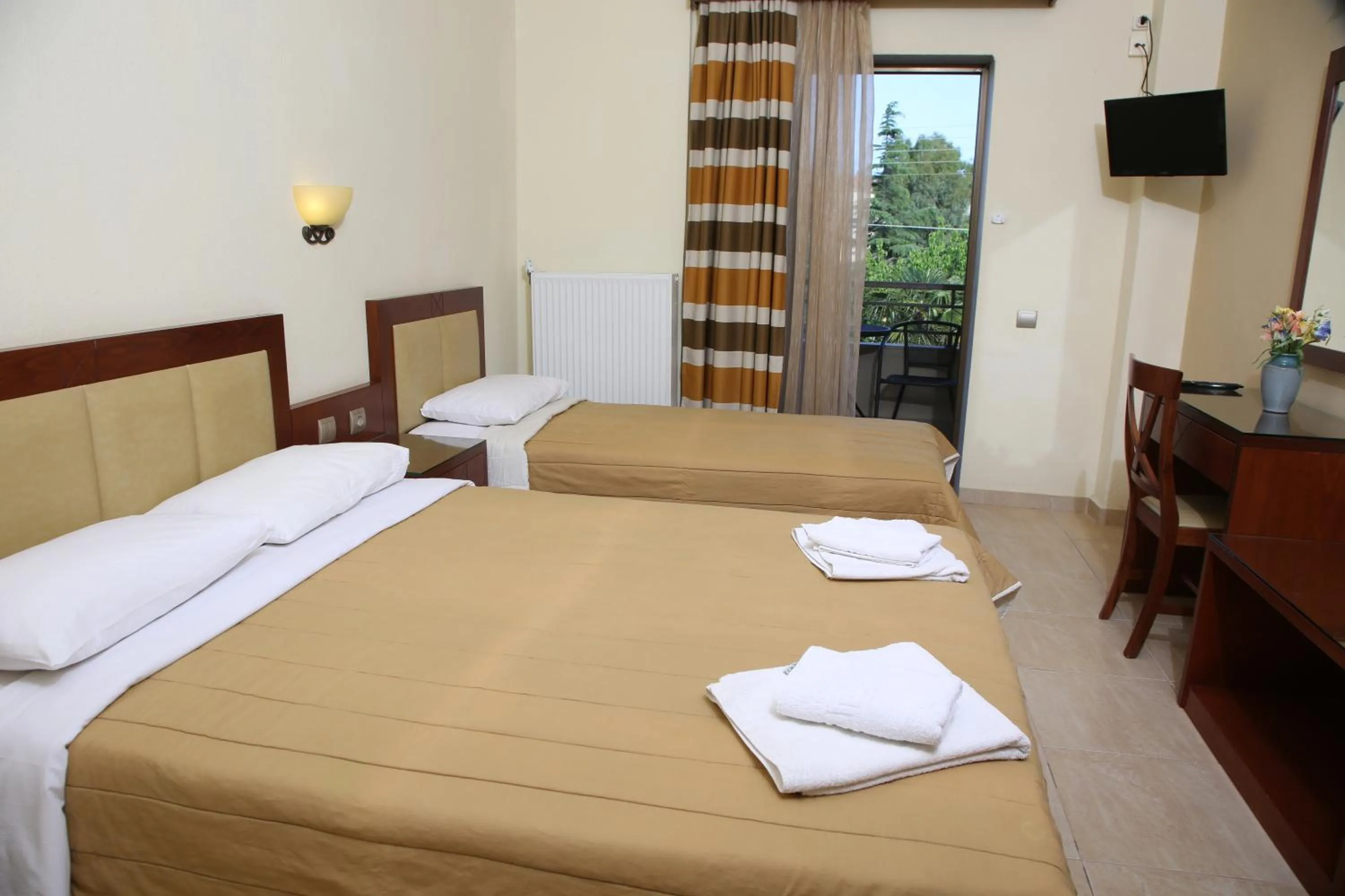 Bed in Hotel Zeus