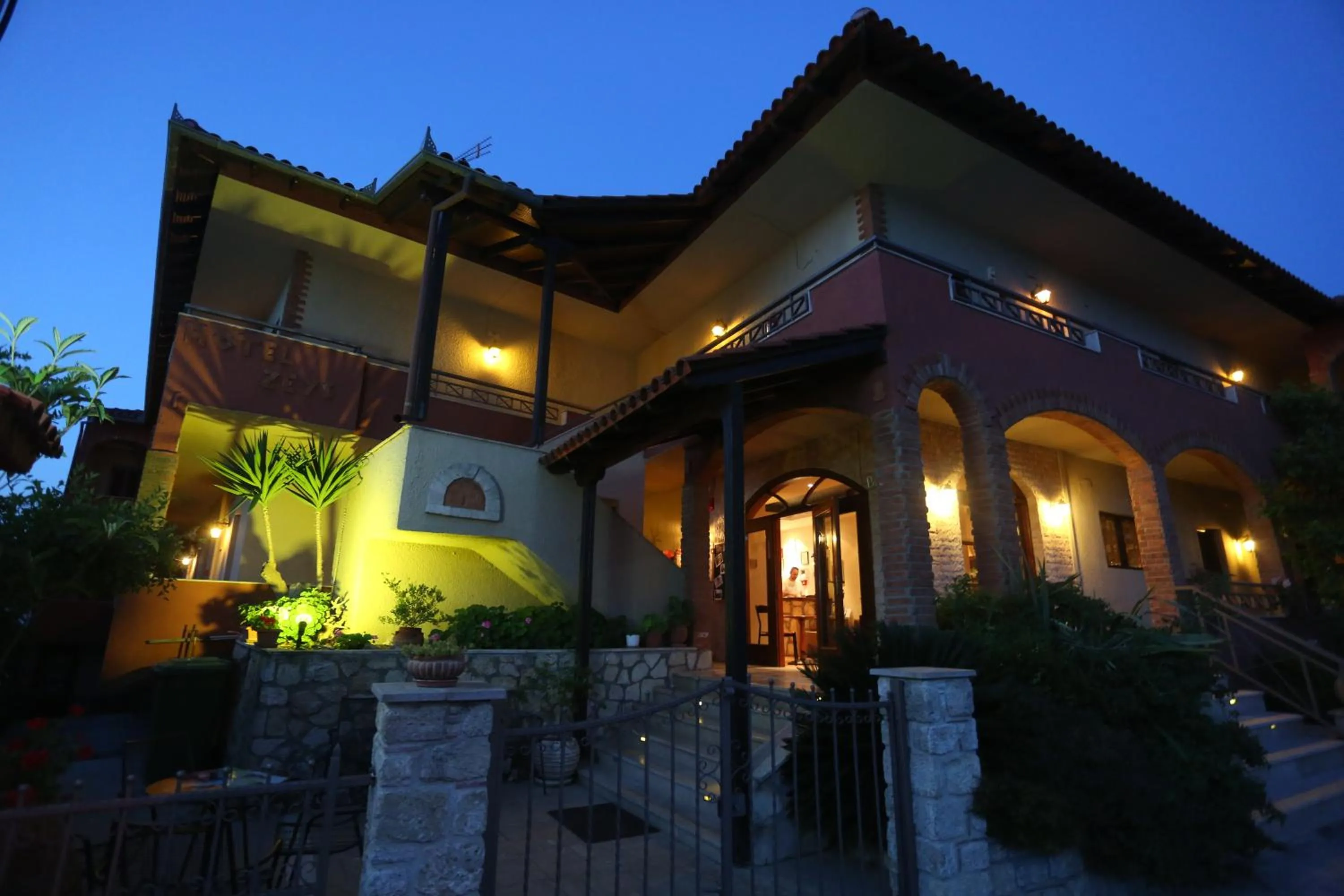 Property building in Hotel Zeus