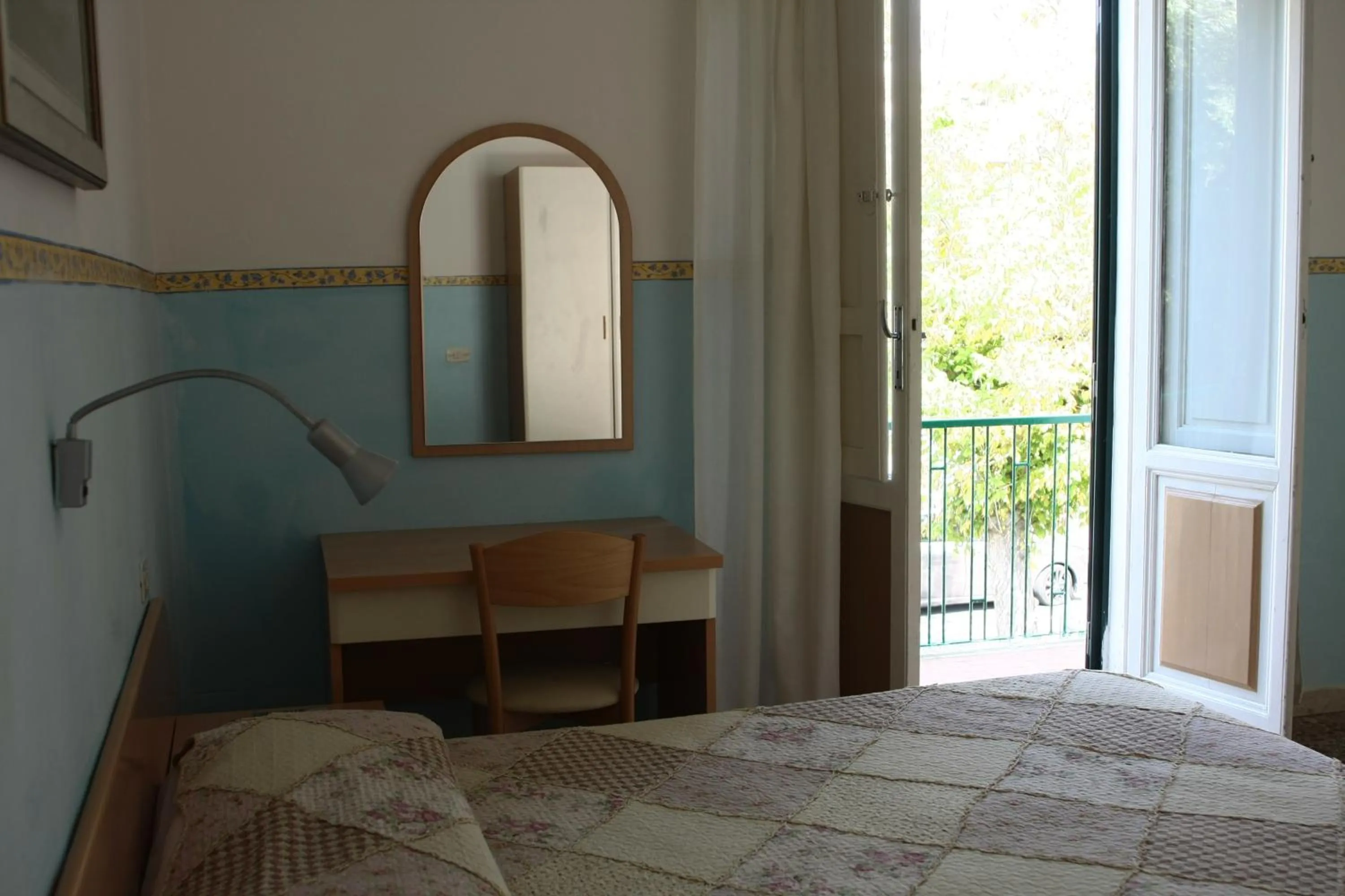 Balcony/Terrace, Bed in Hotel Ornella