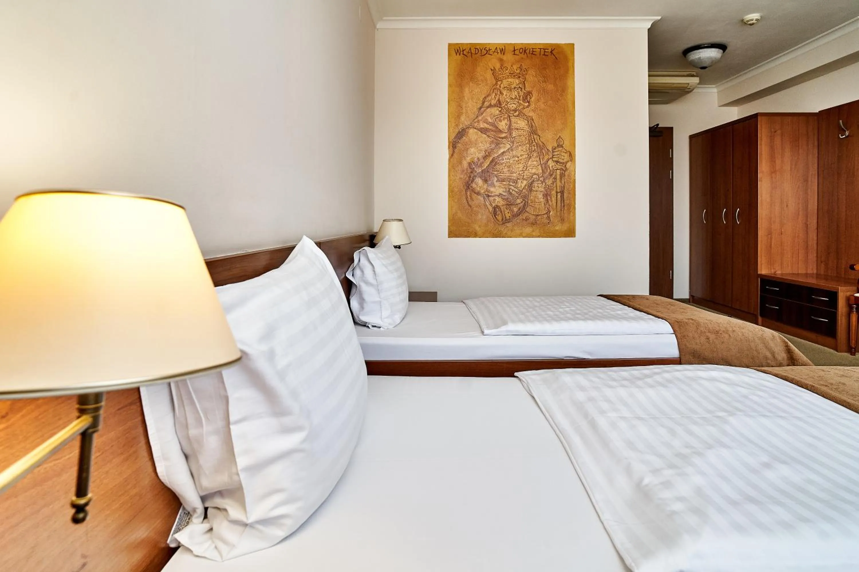 Property building, Bed in Hotel Stara Poczta