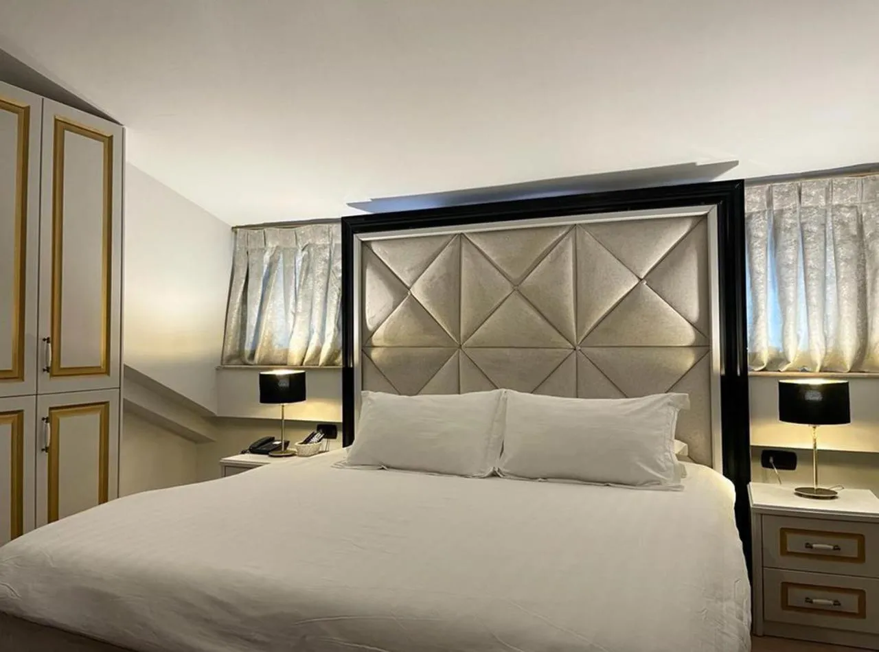 Apartment with Balcony in Vila Shard Boutique Hotel