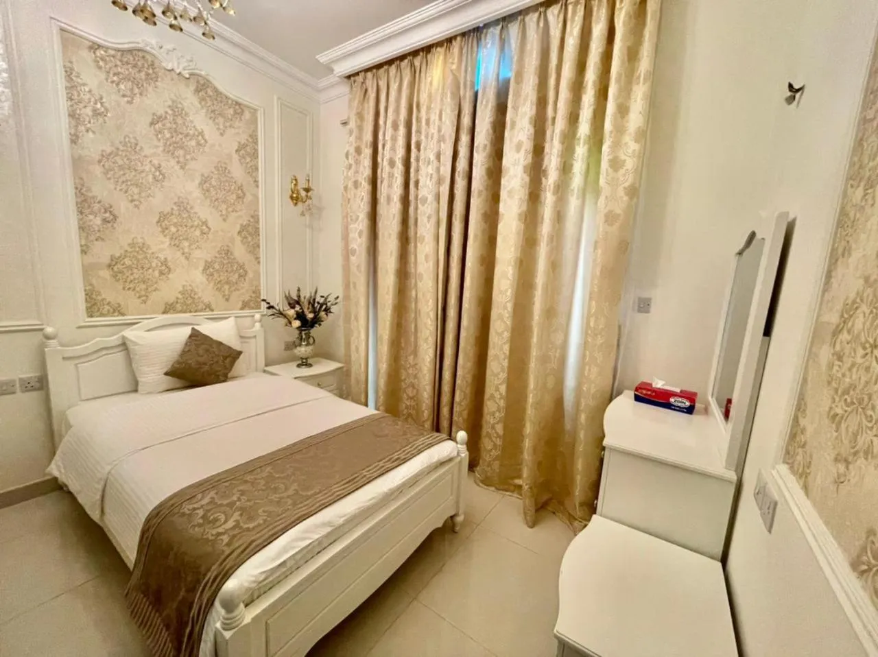 Bed in A'Sinamar Hotel Apartment