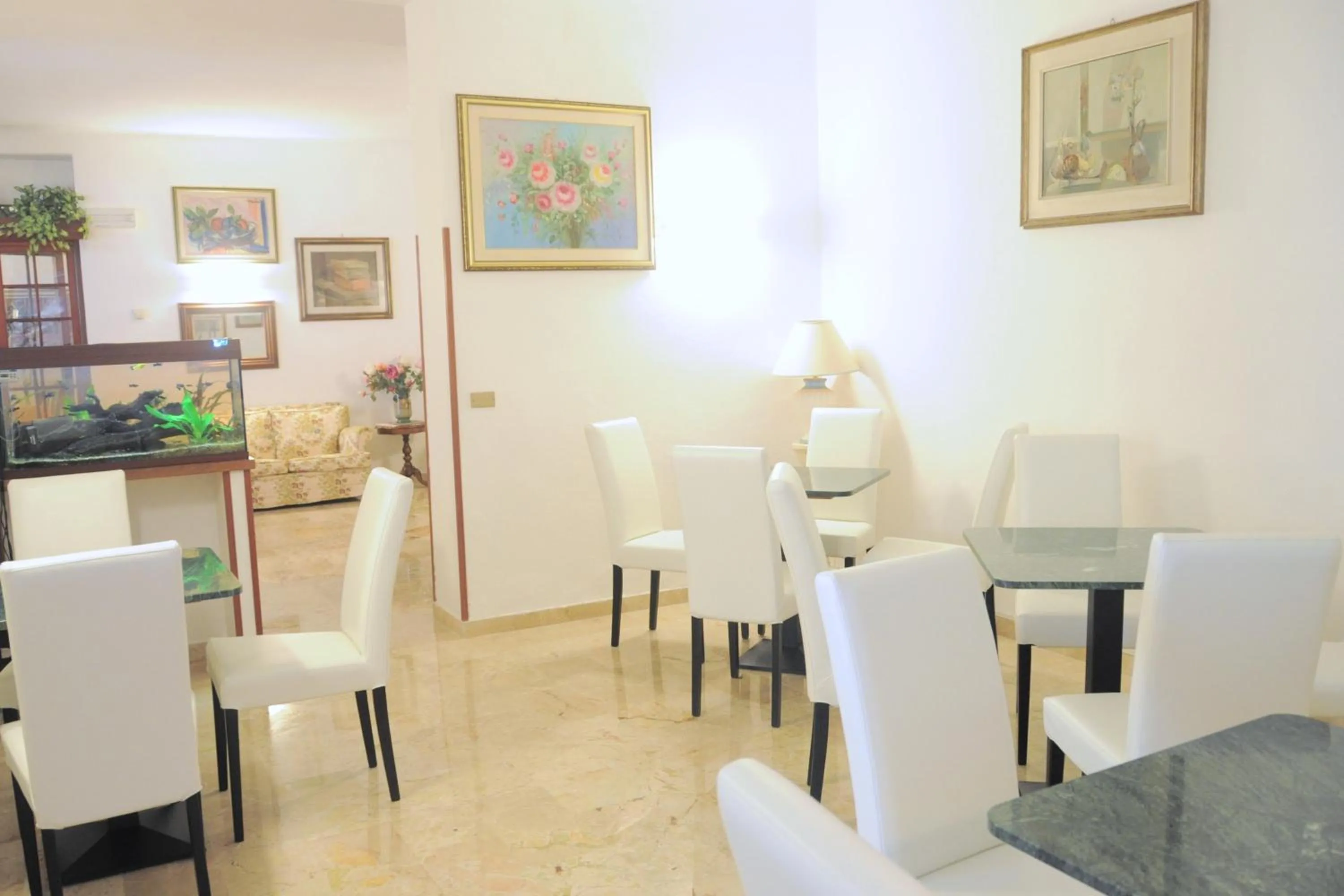 Lounge or bar in Hotel Pineta Mare