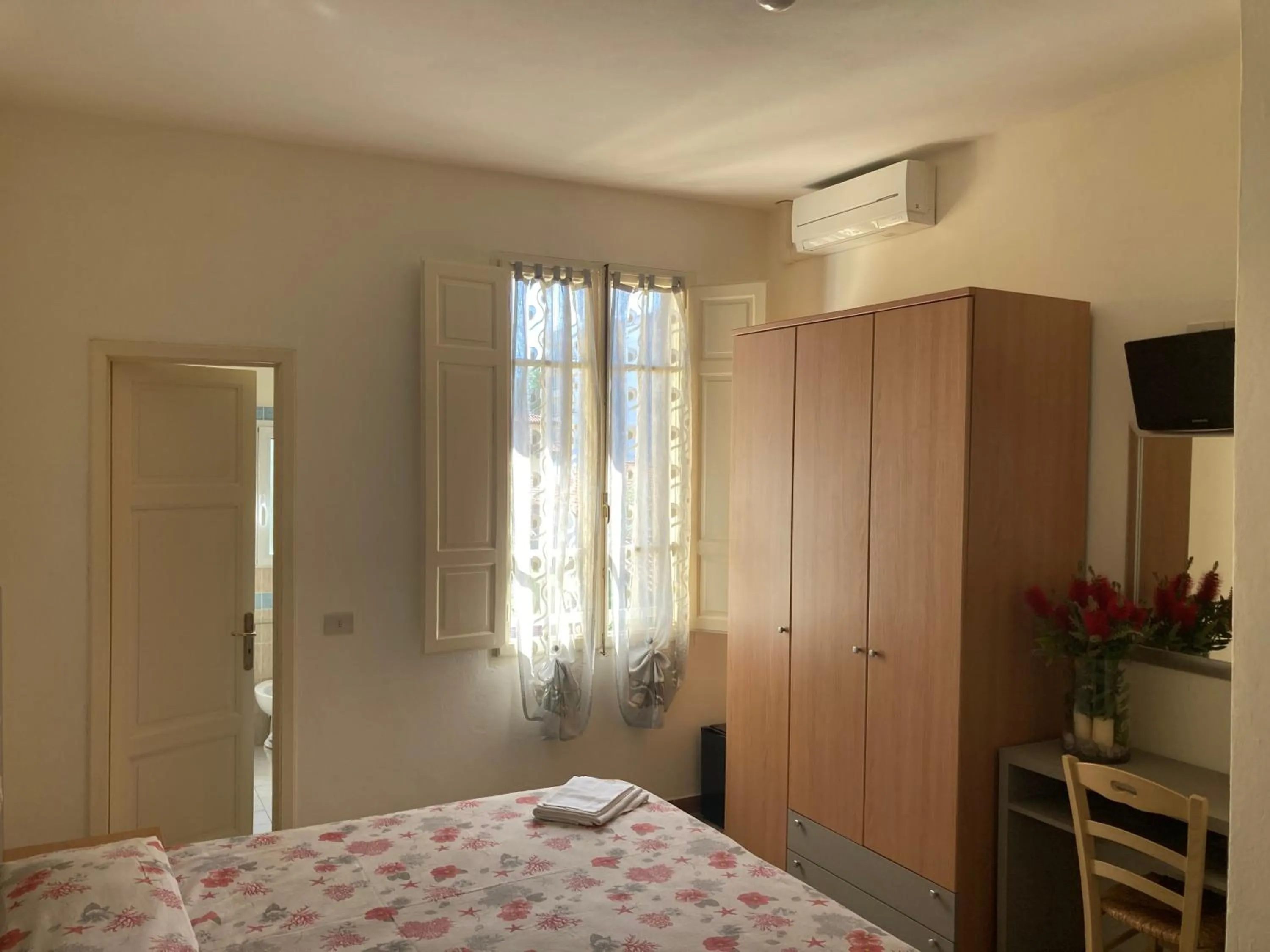 Bed in Hotel Verdesolemare