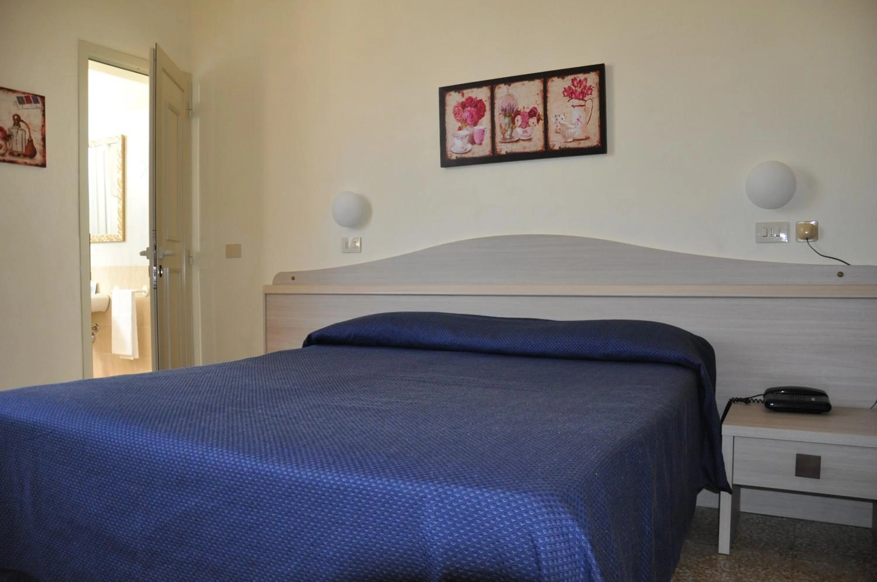 Bedroom, Bed in Hotel Verdesolemare