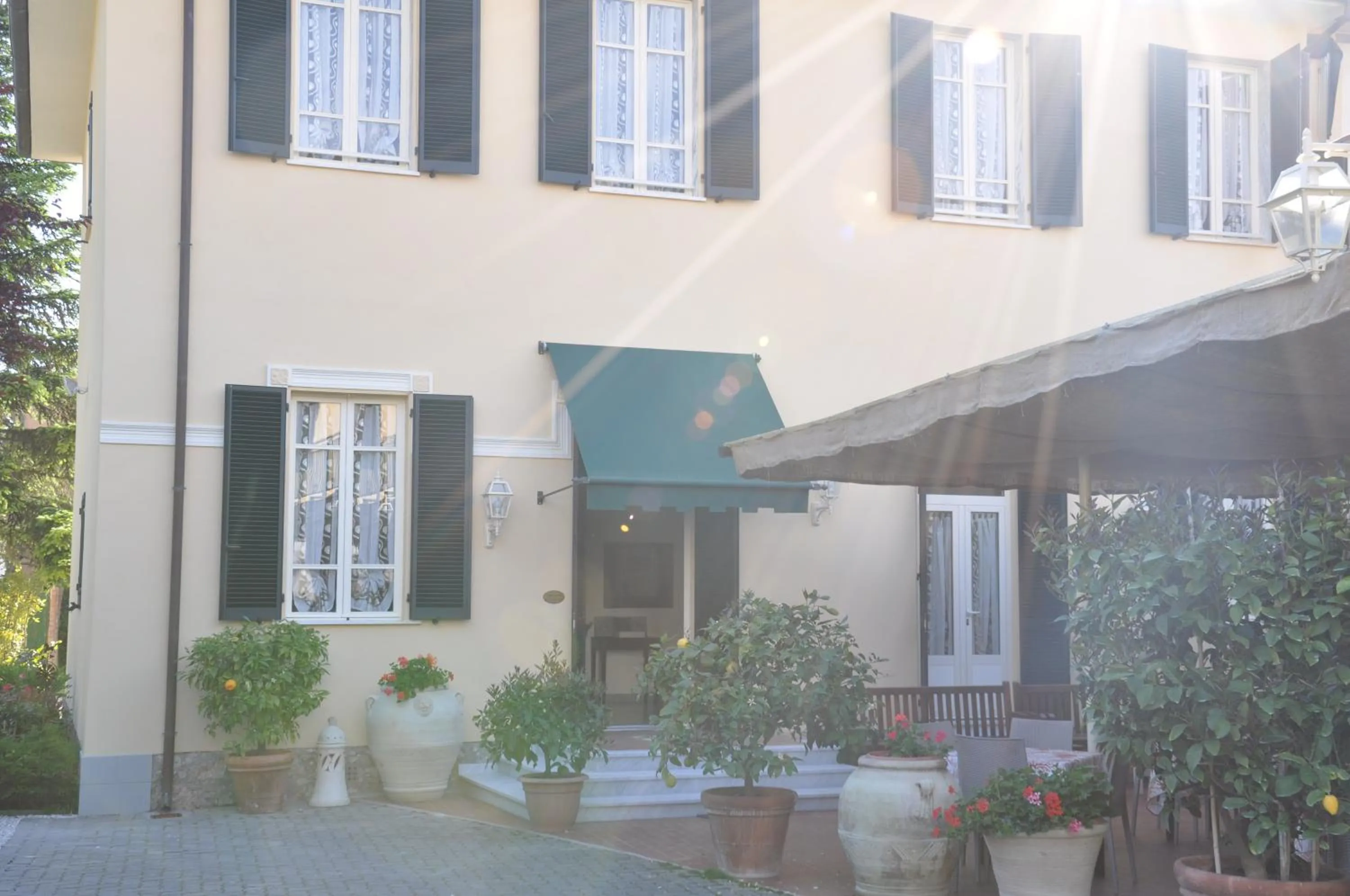 Facade/entrance in Hotel Verdesolemare