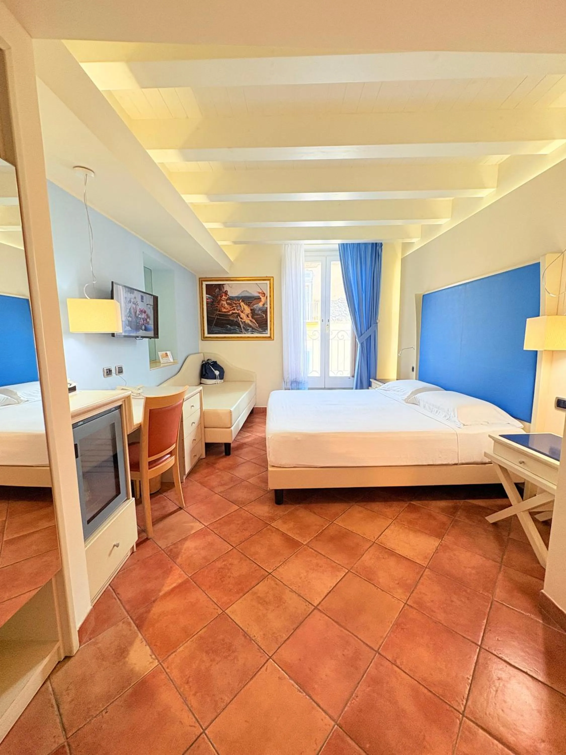 Spring, Bed in Portercole B&B