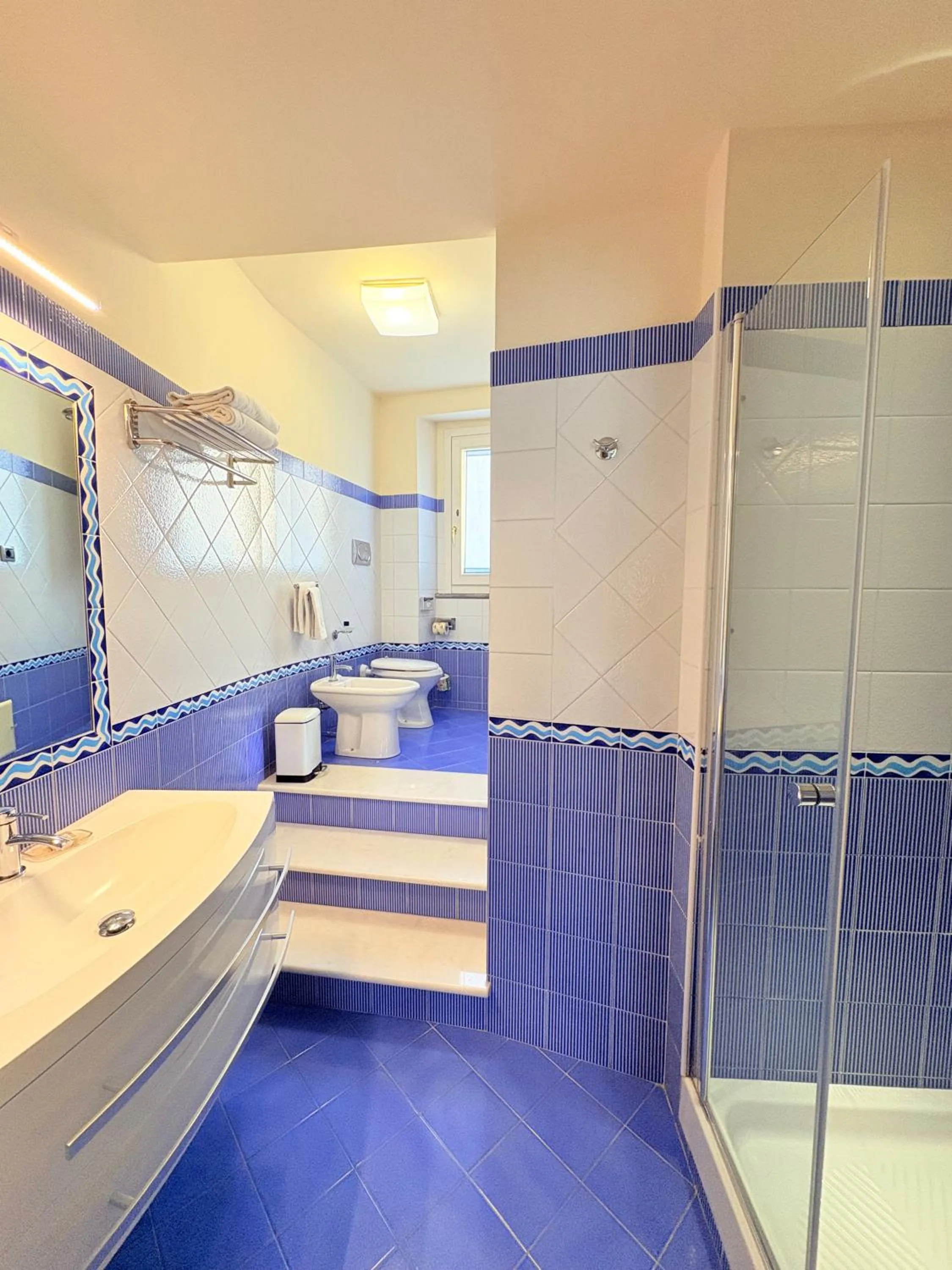 Shower in Portercole B&B