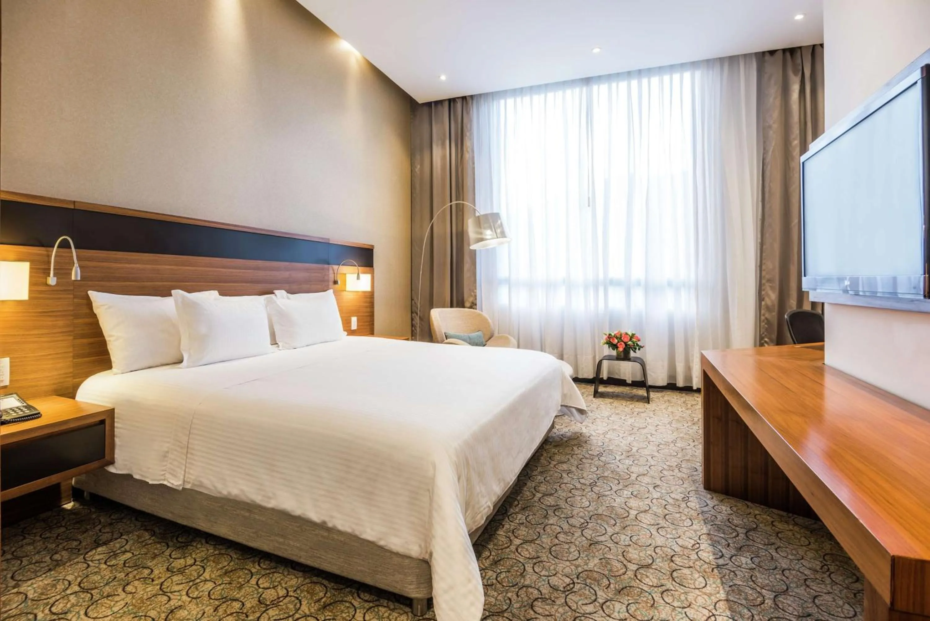 Bedroom, Bed in DoubleTree by Hilton Bogota Parque 93