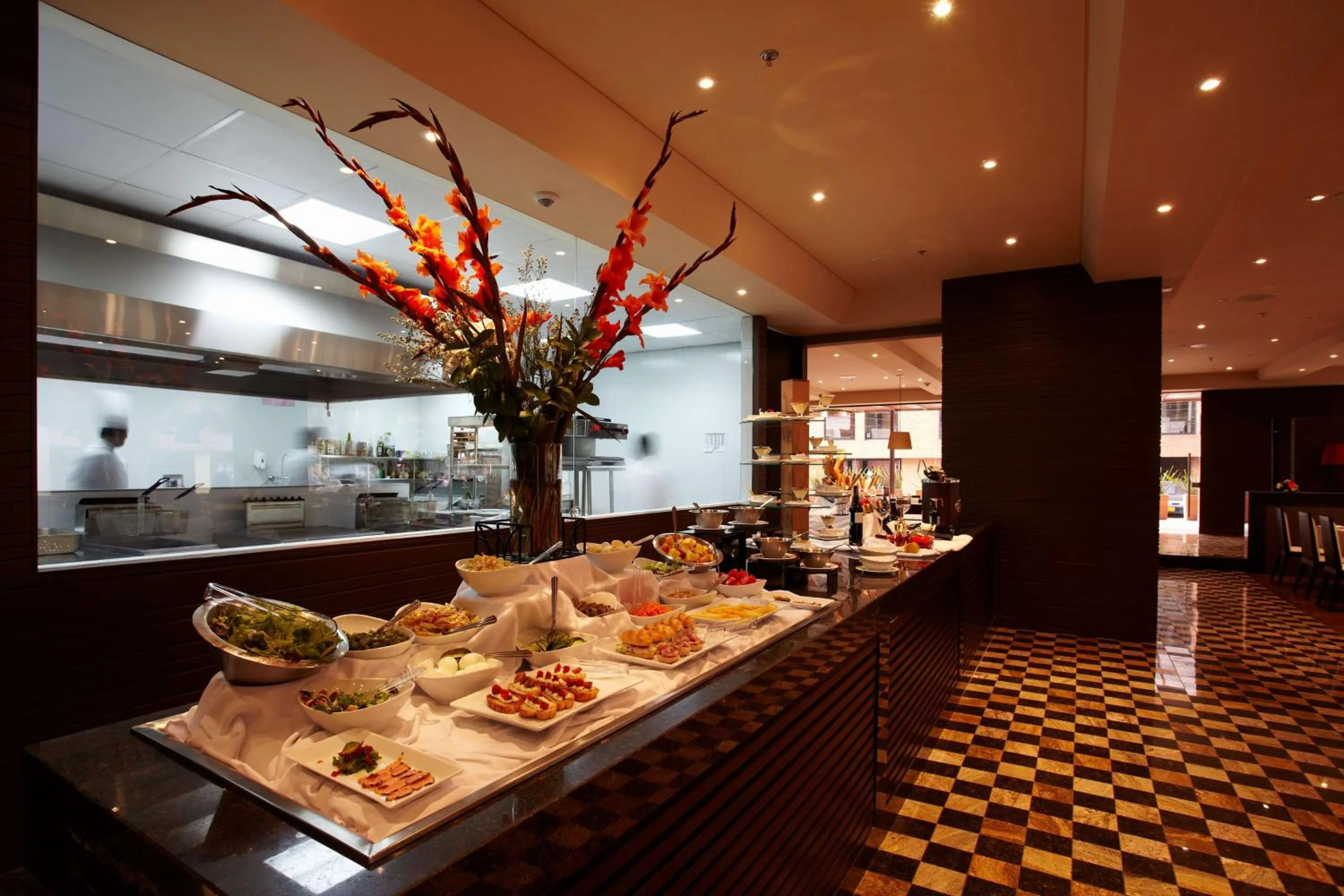 Restaurant/places to eat in DoubleTree by Hilton Bogota Parque 93