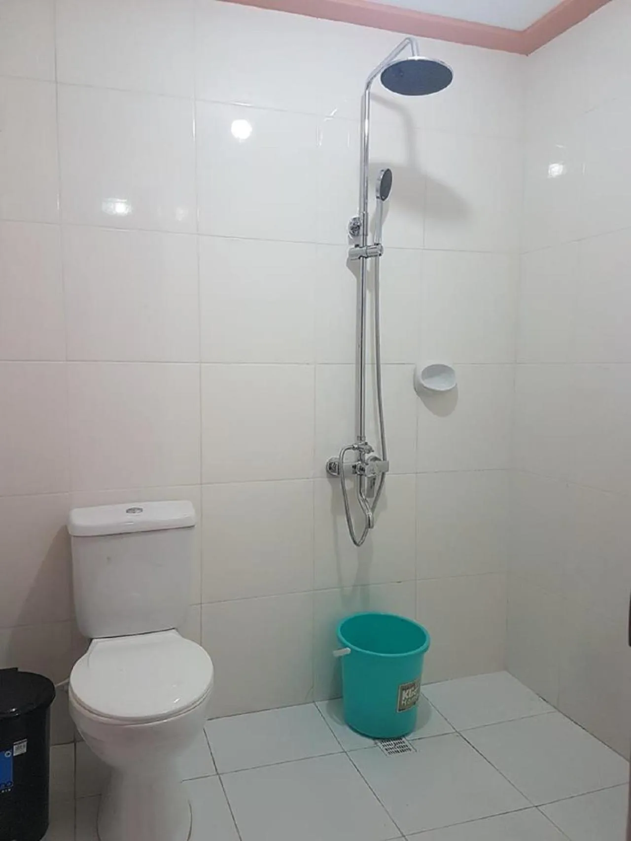 Bathroom in Catalina`s Inn family room