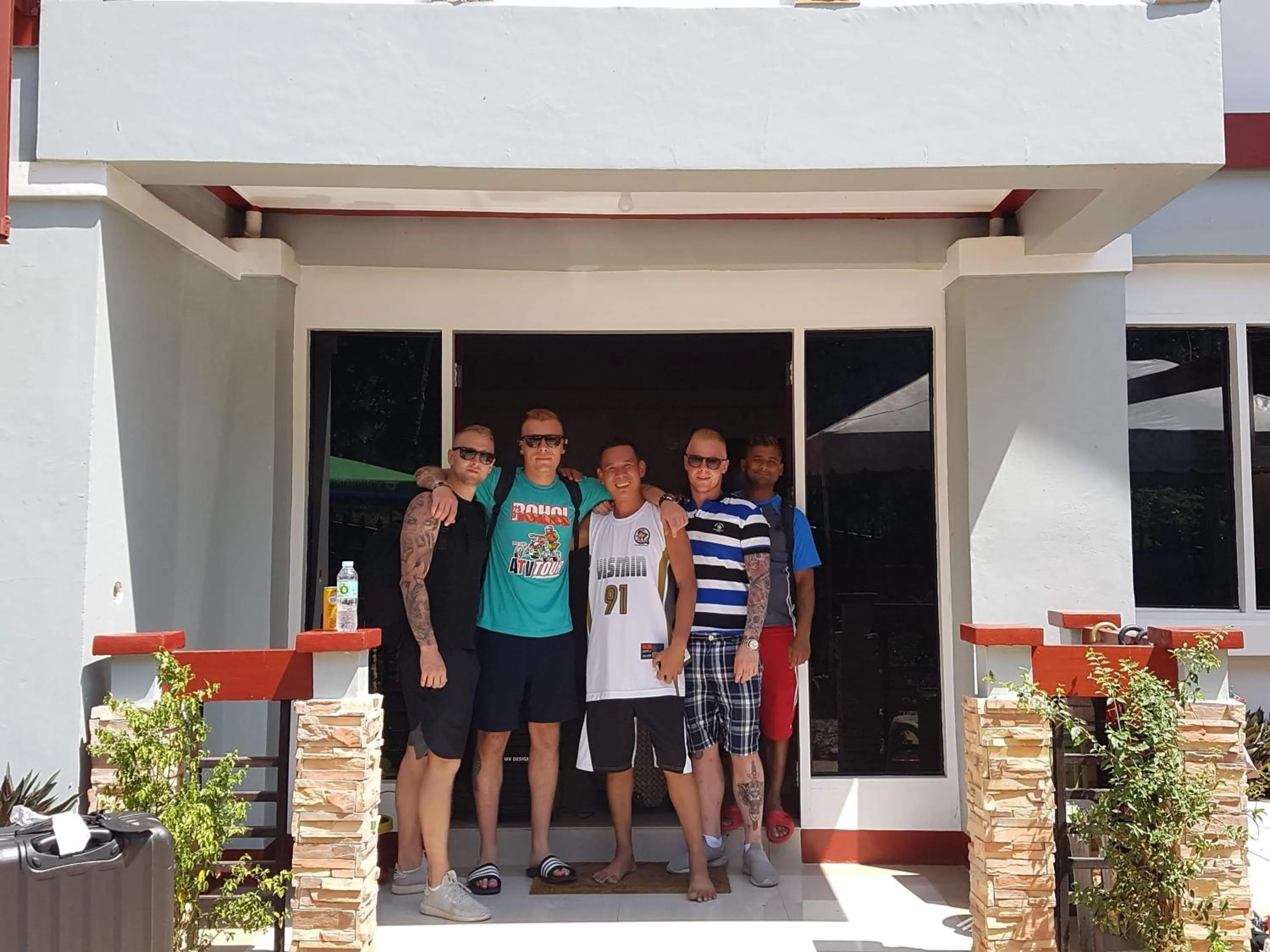 Catalina`s Inn family room