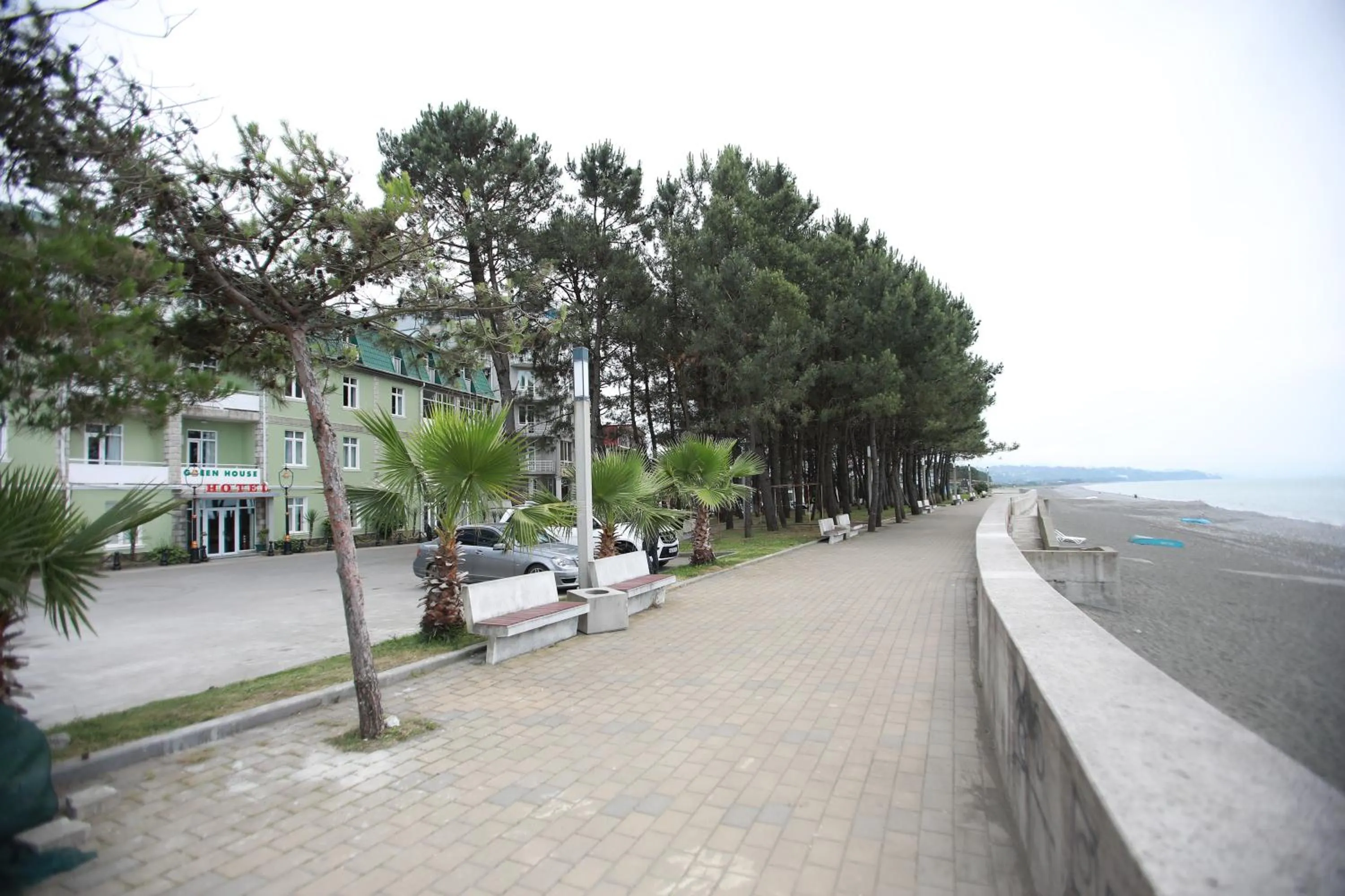 Green House Hotel
