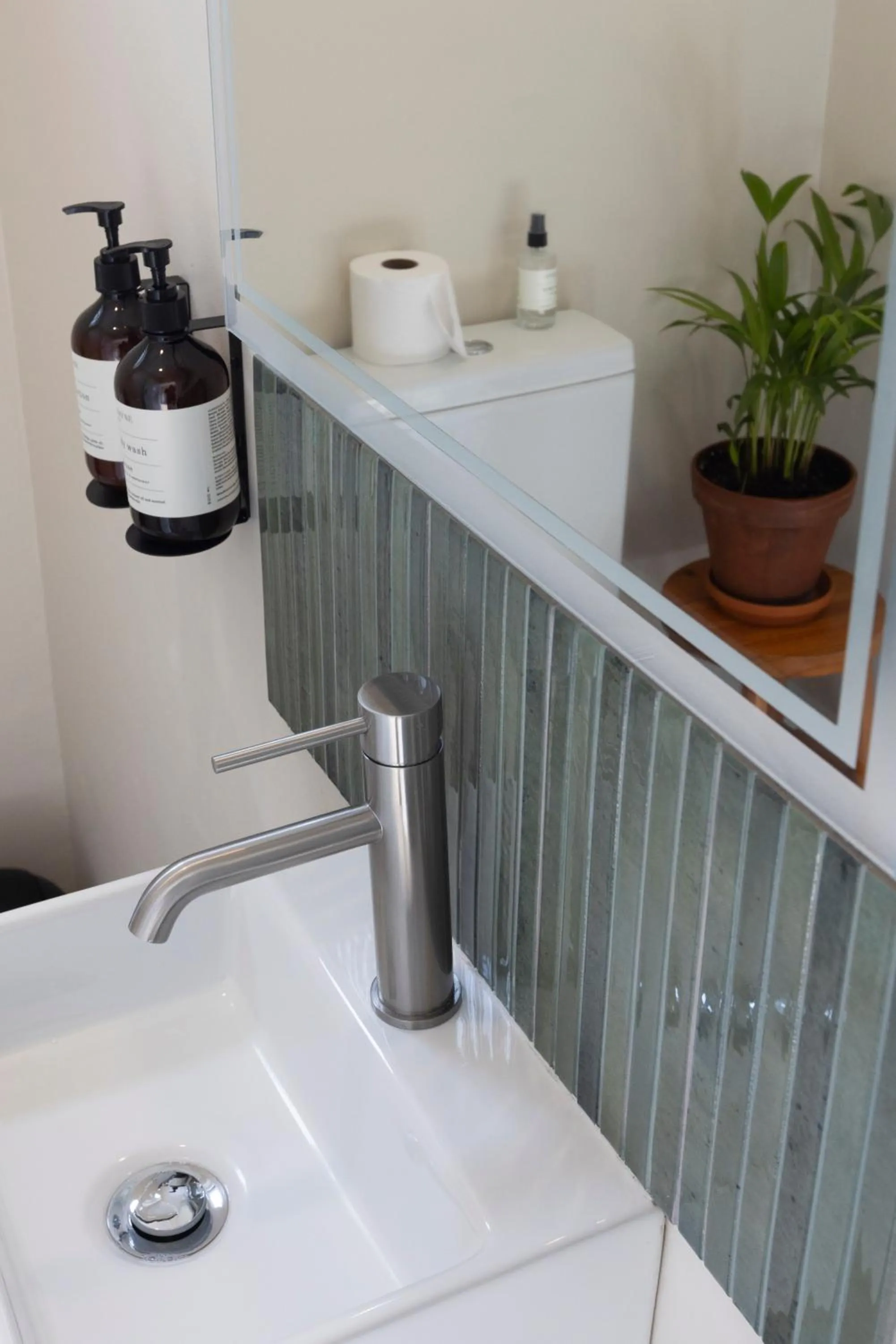 Swimming pool in Eikendal Lodge