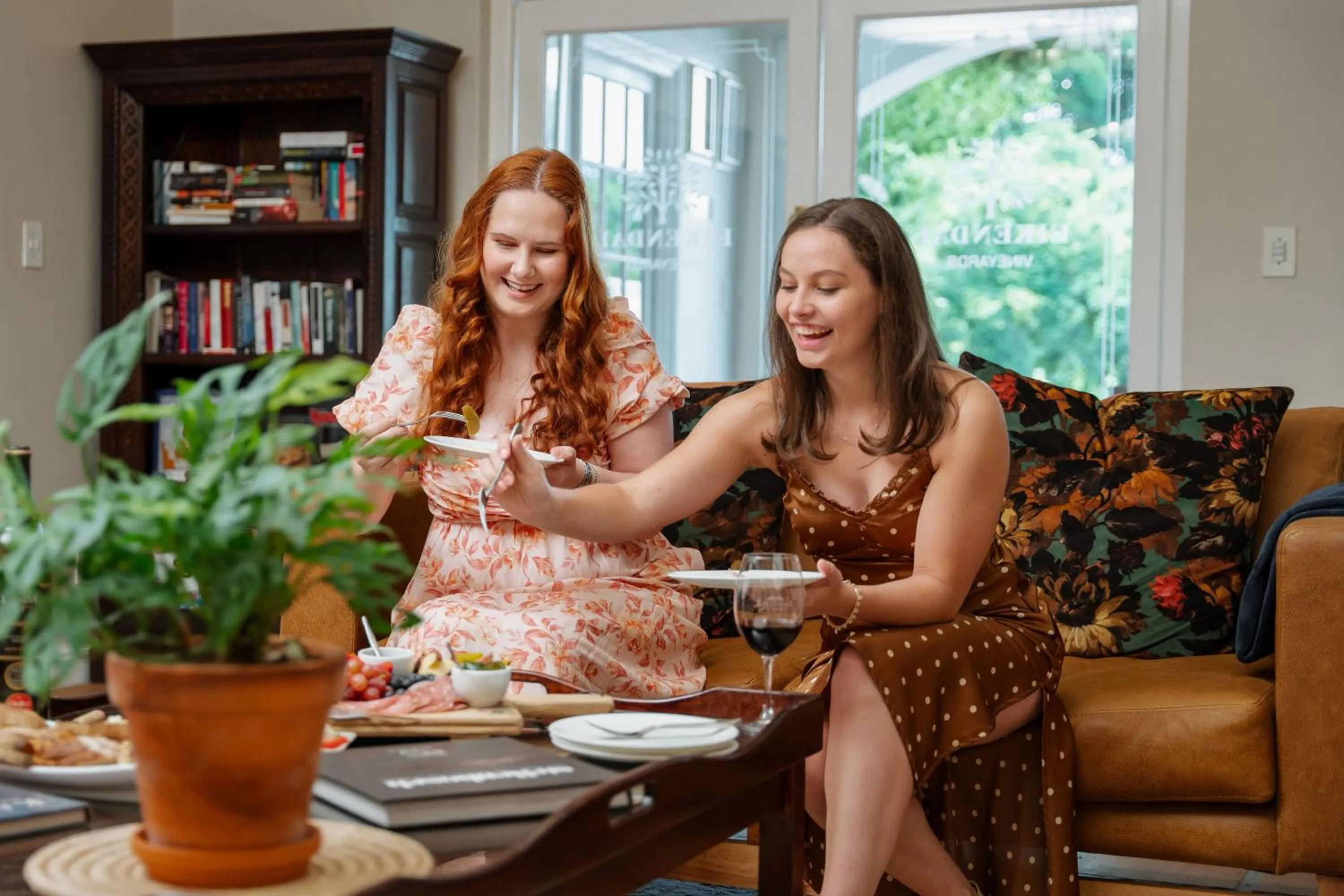 Lounge or bar in Eikendal Lodge
