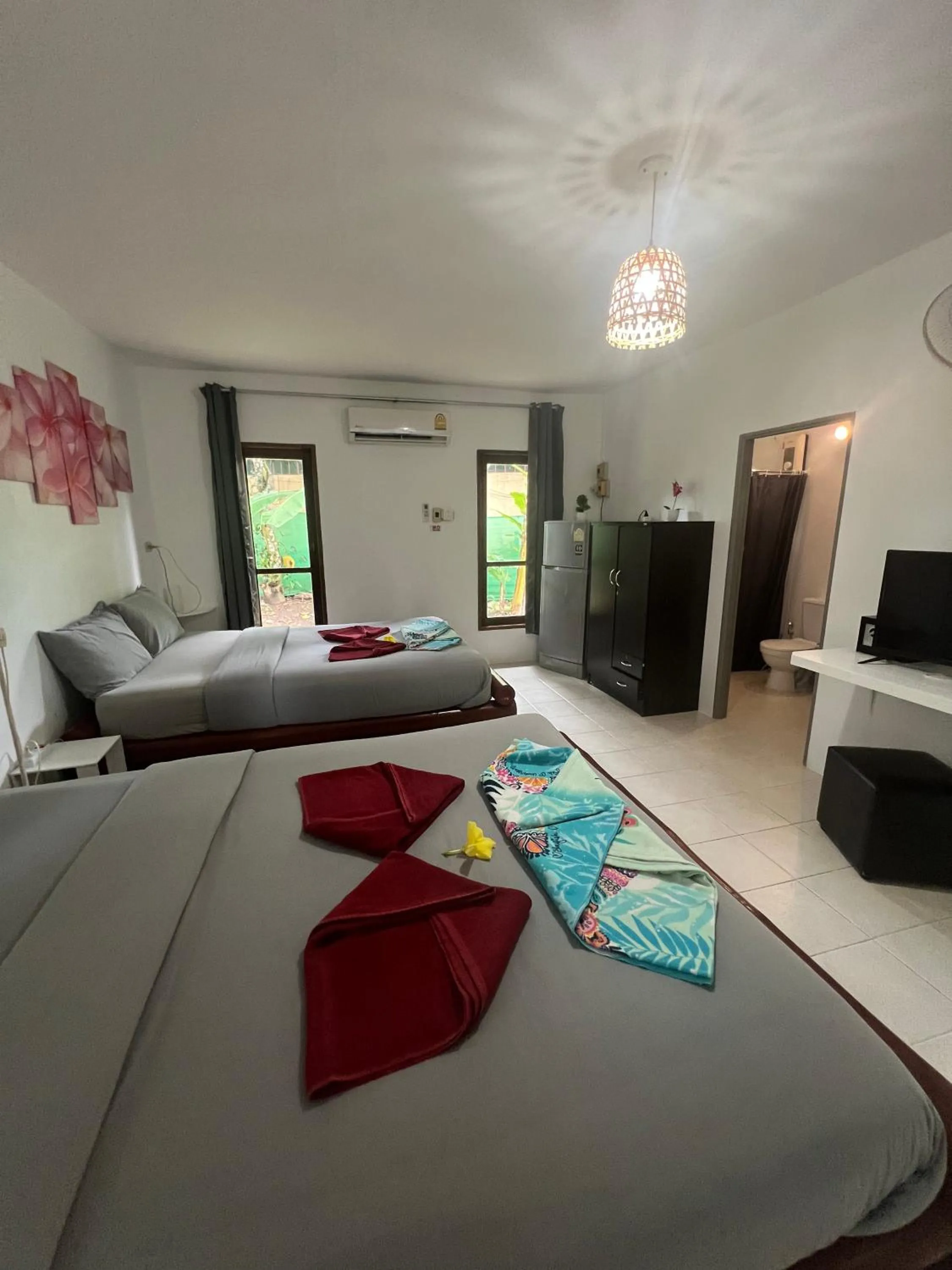 Photo of the whole room, Bed in Tropical Paradise Leelawadee Resort