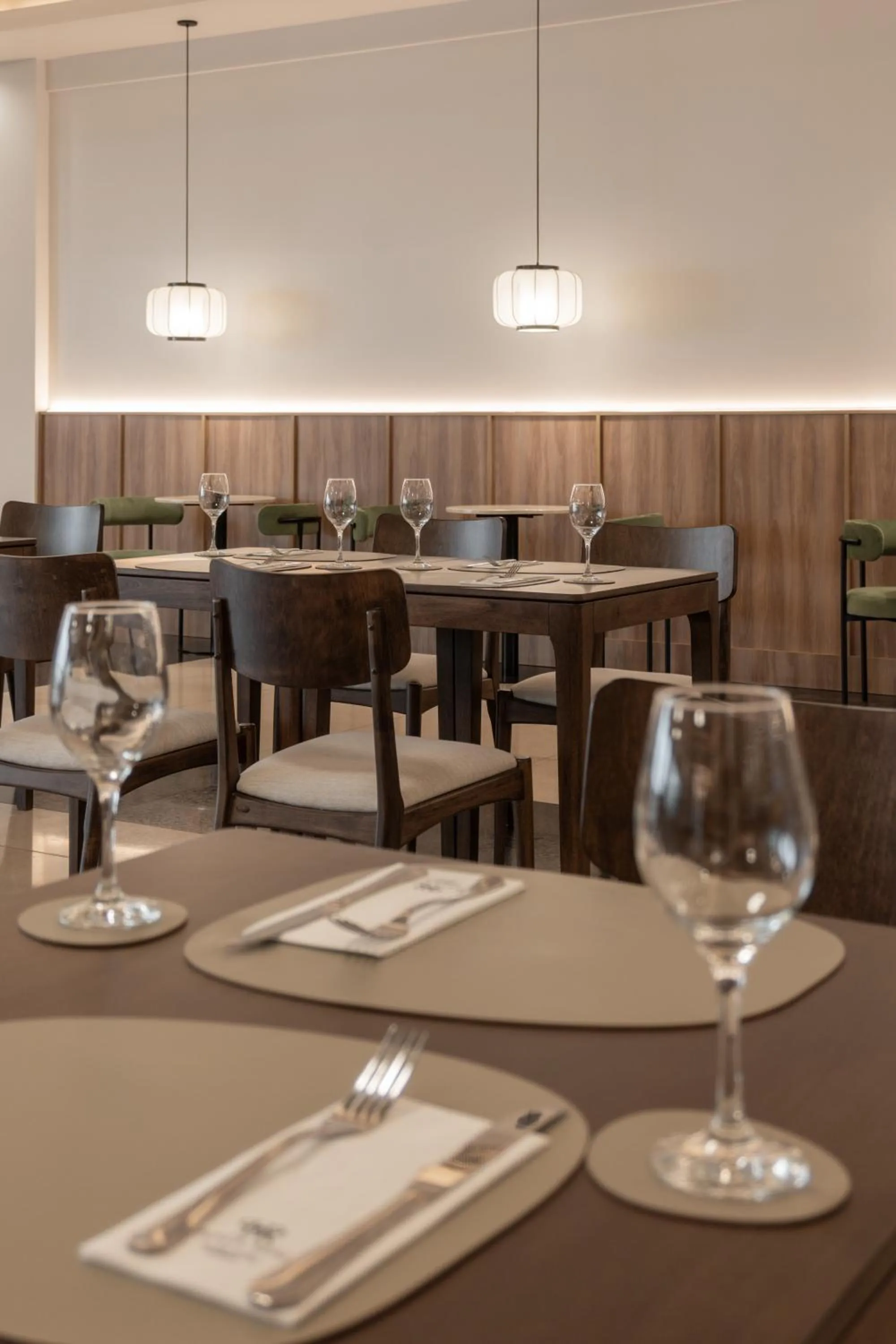 Restaurant/places to eat in Plaza Real Suites Hotel