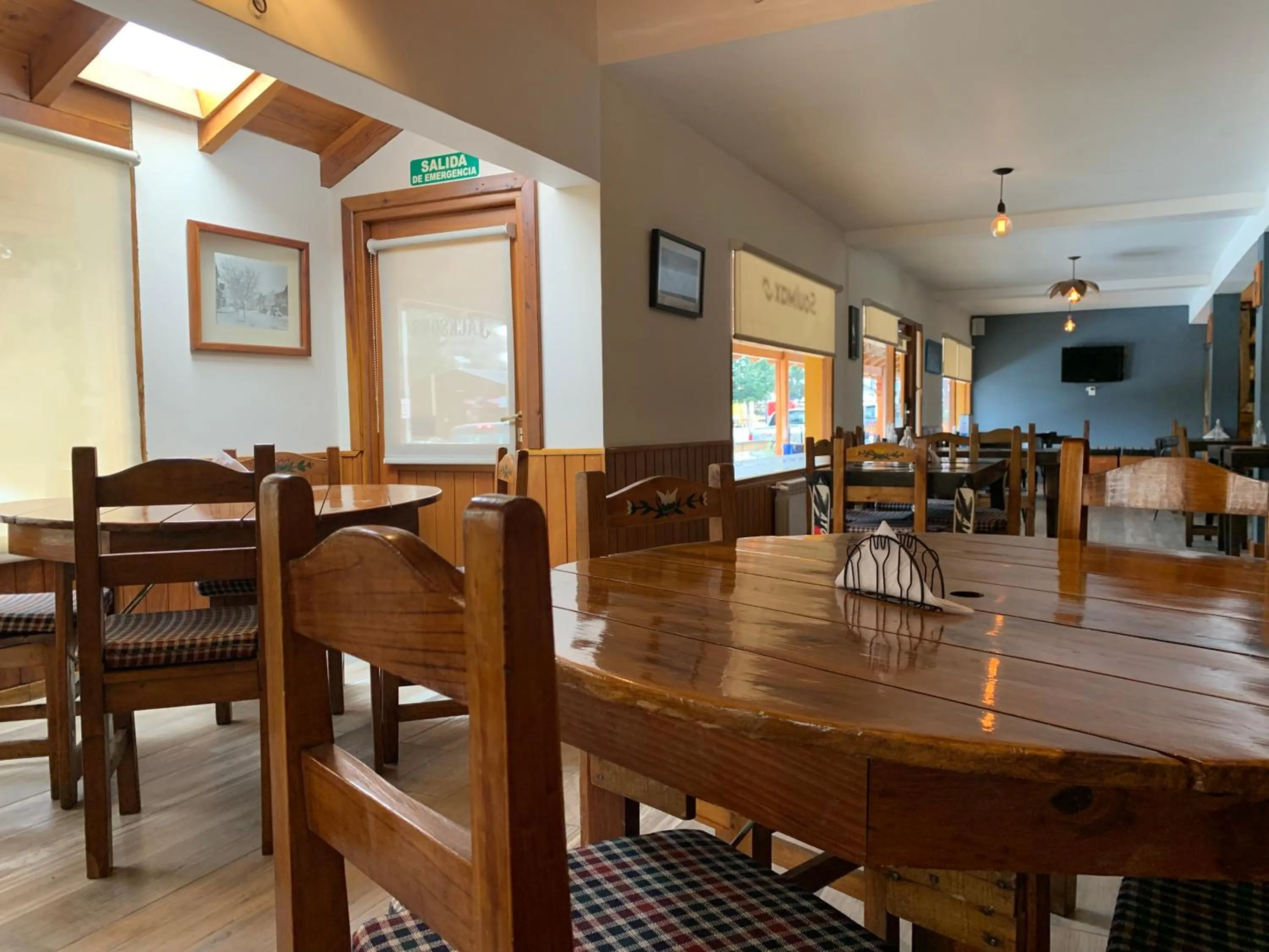 Restaurant/places to eat in Complejo Base 41