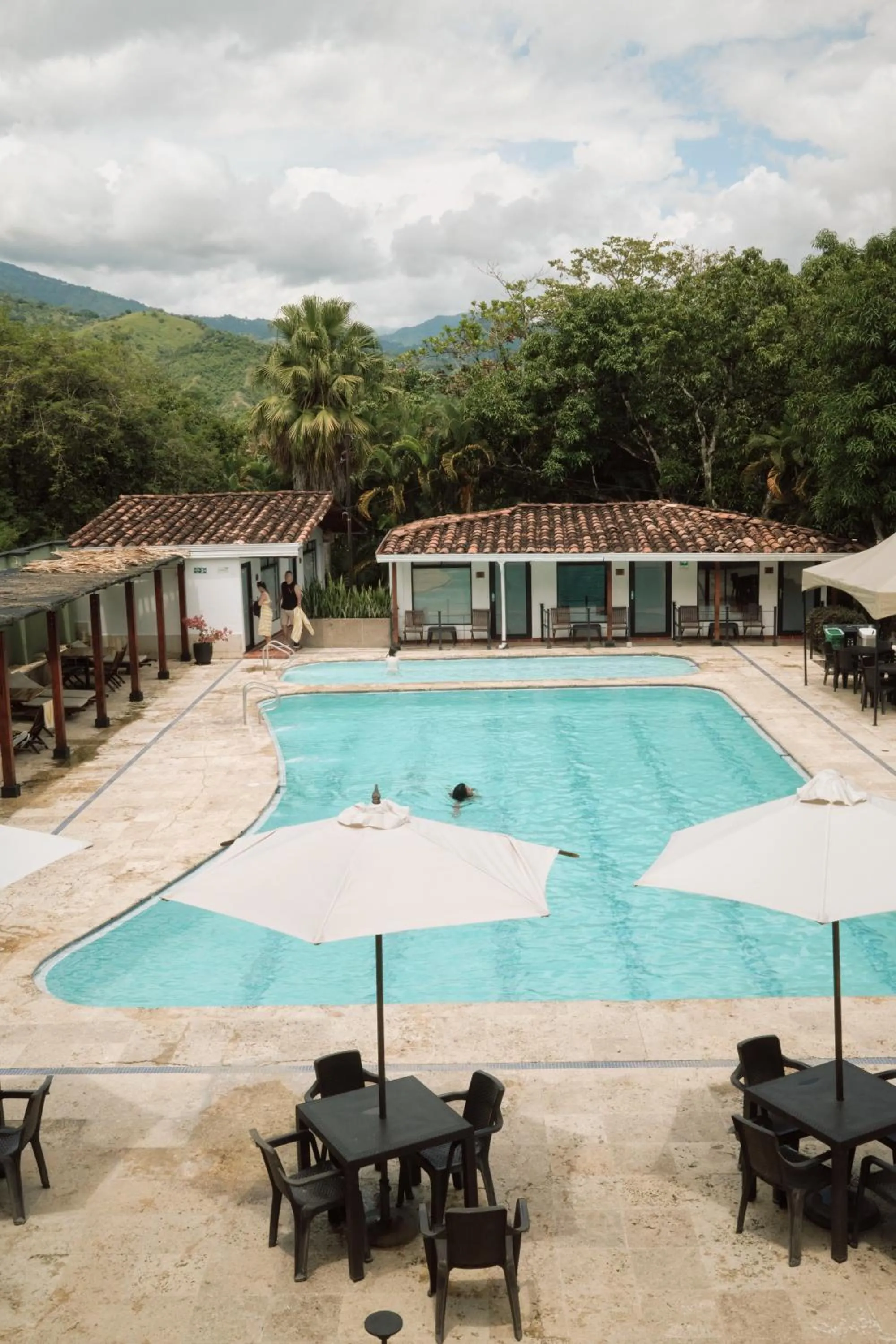 Swimming pool in Hotel Quimbaya