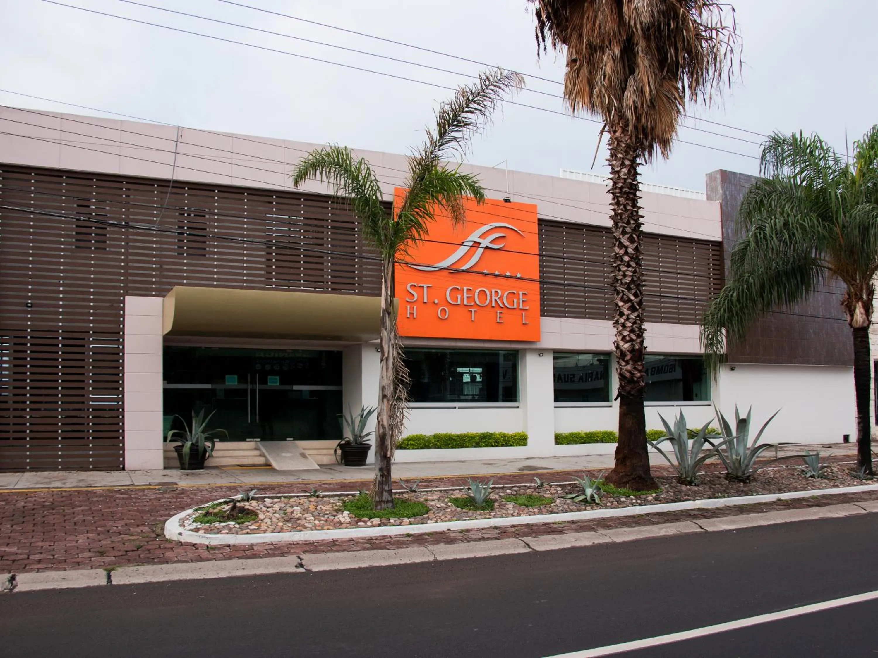 Facade/entrance in Hotel St. George