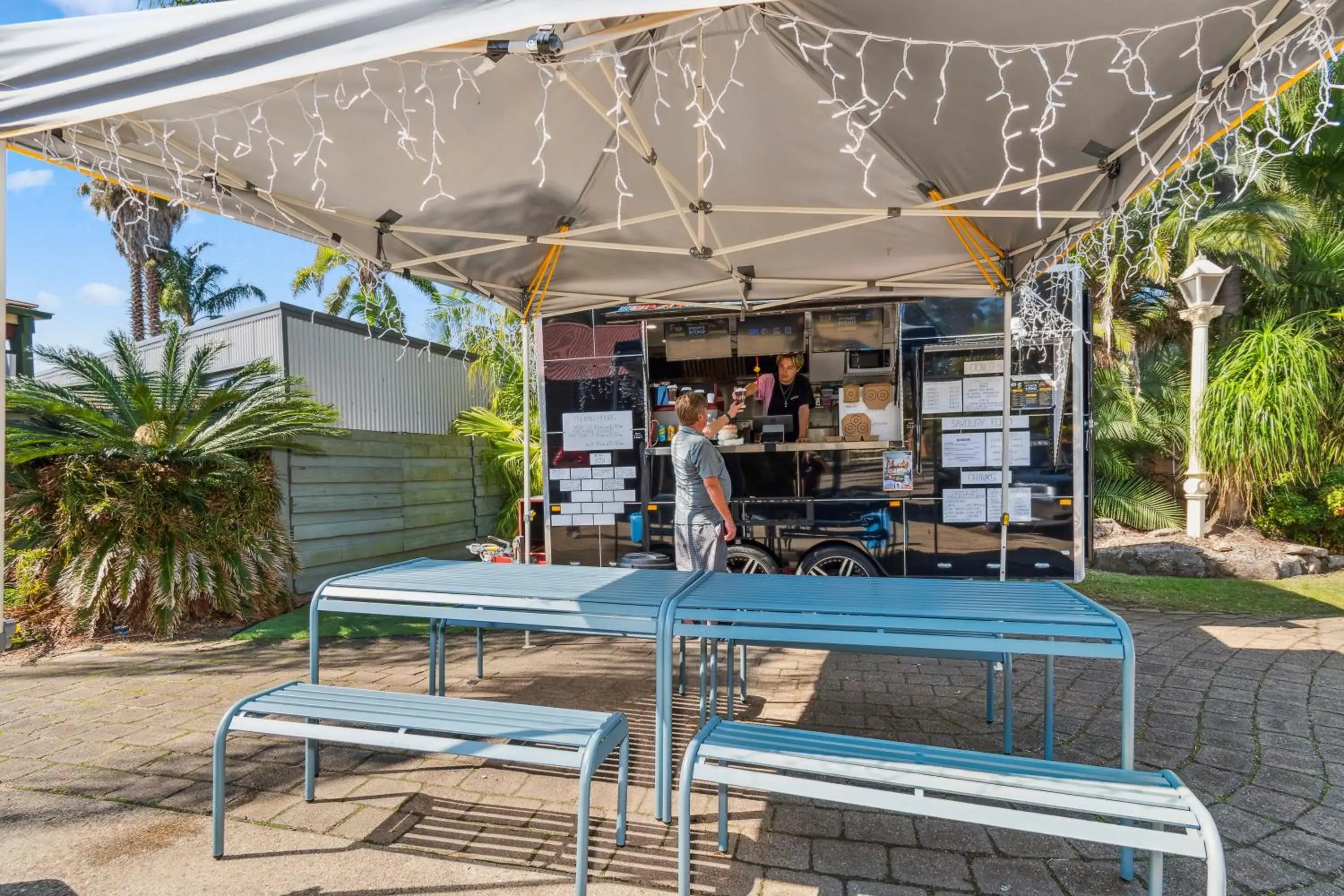 Food and drinks in Batemans Bay Marina Resort Food and drinks in Batemans Bay Marina Resort