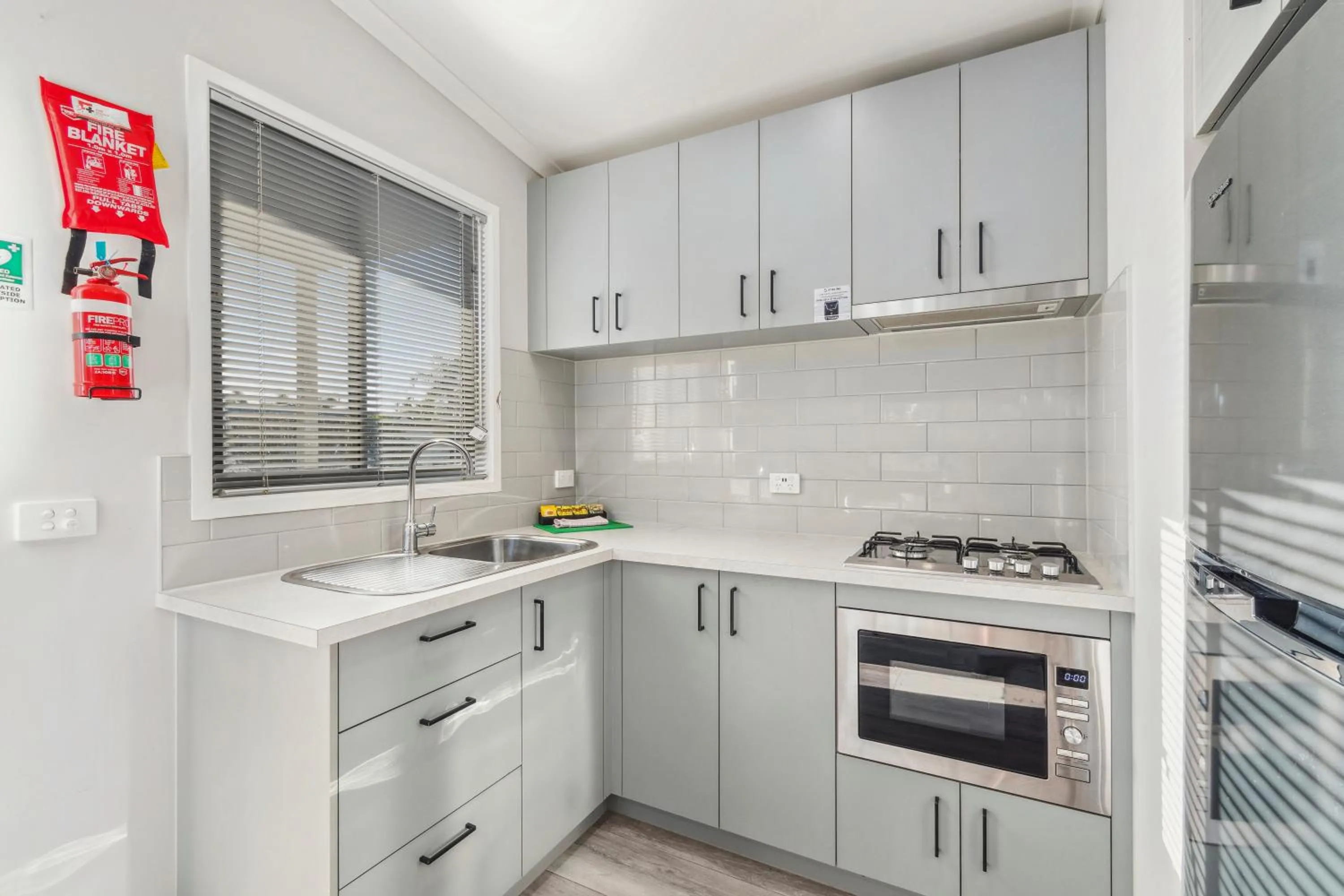 Kitchen or kitchenette in Batemans Bay Marina Resort