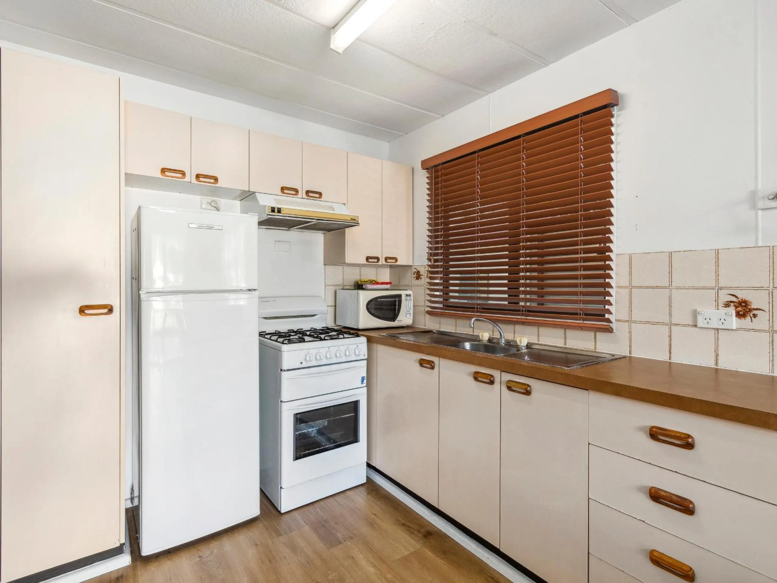 Kitchen or kitchenette in Batemans Bay Marina Resort