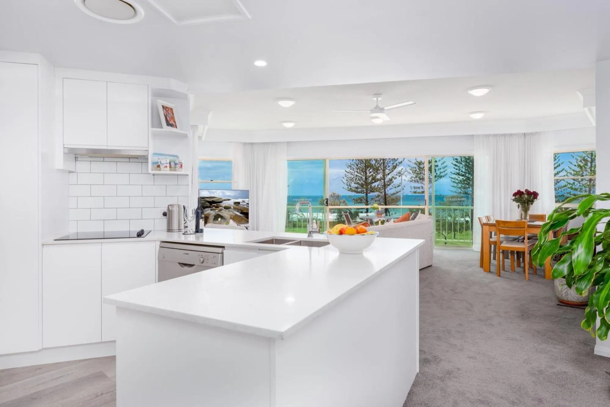 Dining area in Alex Seaside Resort