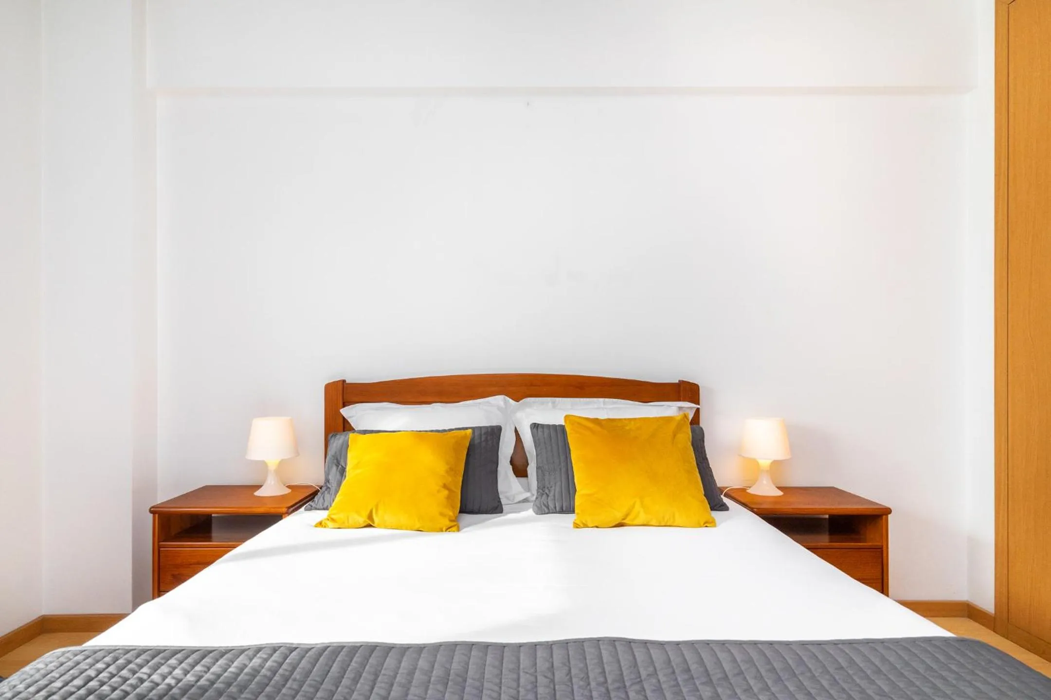Bedroom, Bed in Lisboa, Cidade, Elegant Apartment with Air Cond, Free WIFI and Near Metro, by IG