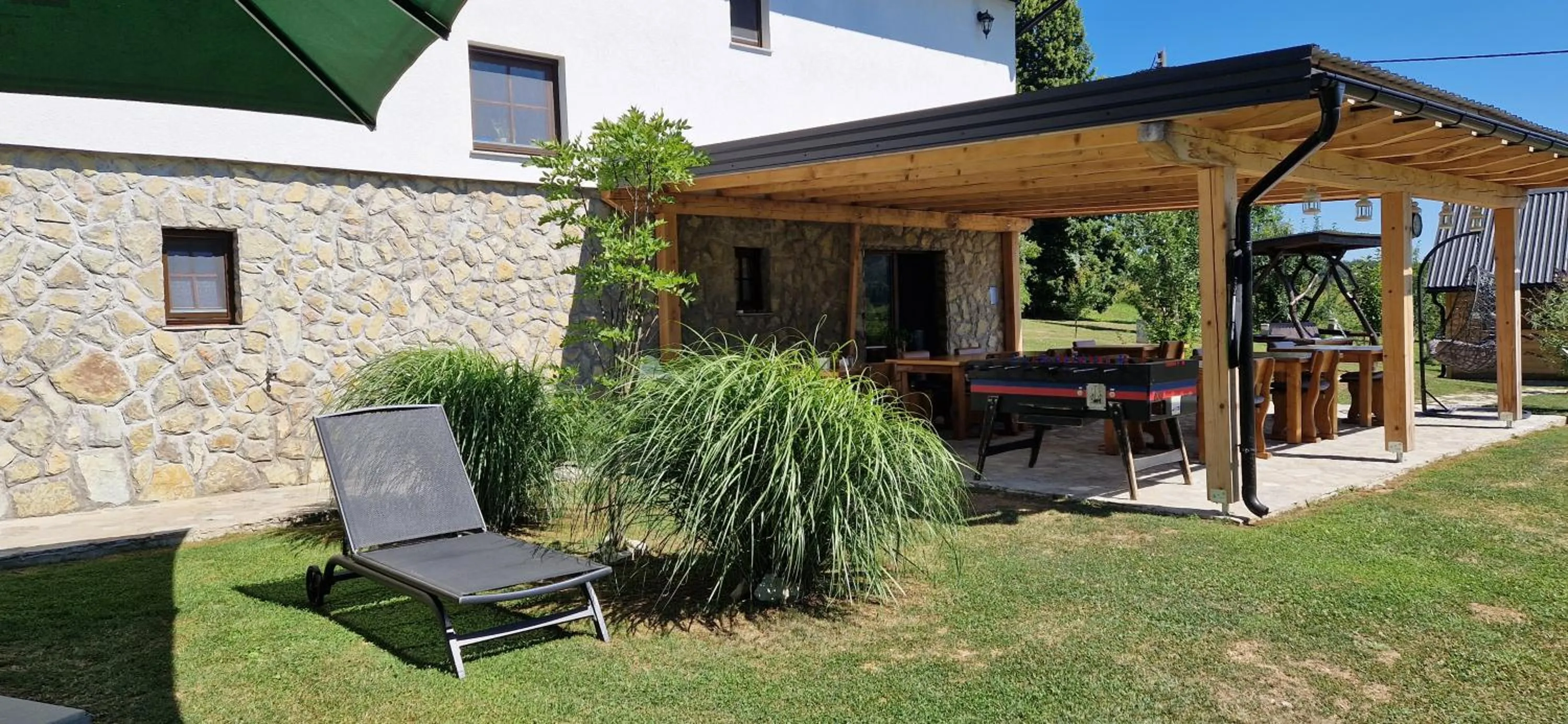 Patio in Plitvice Inn