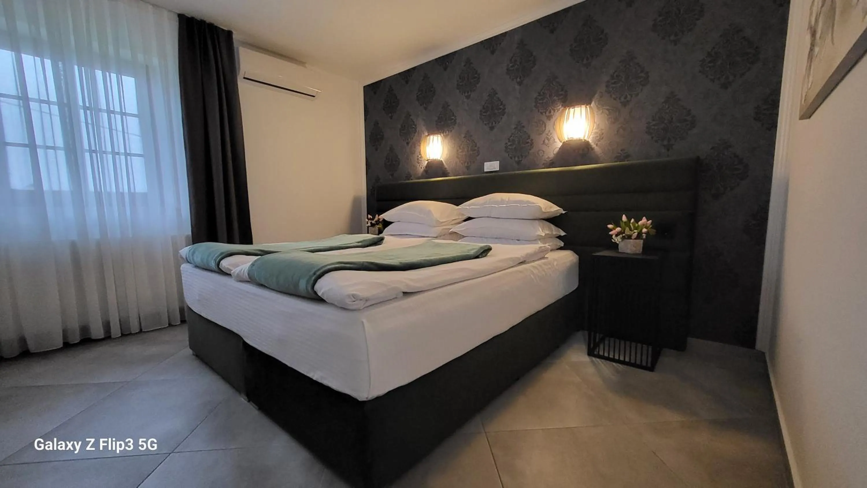 Photo of the whole room, Bed in Plitvice Inn