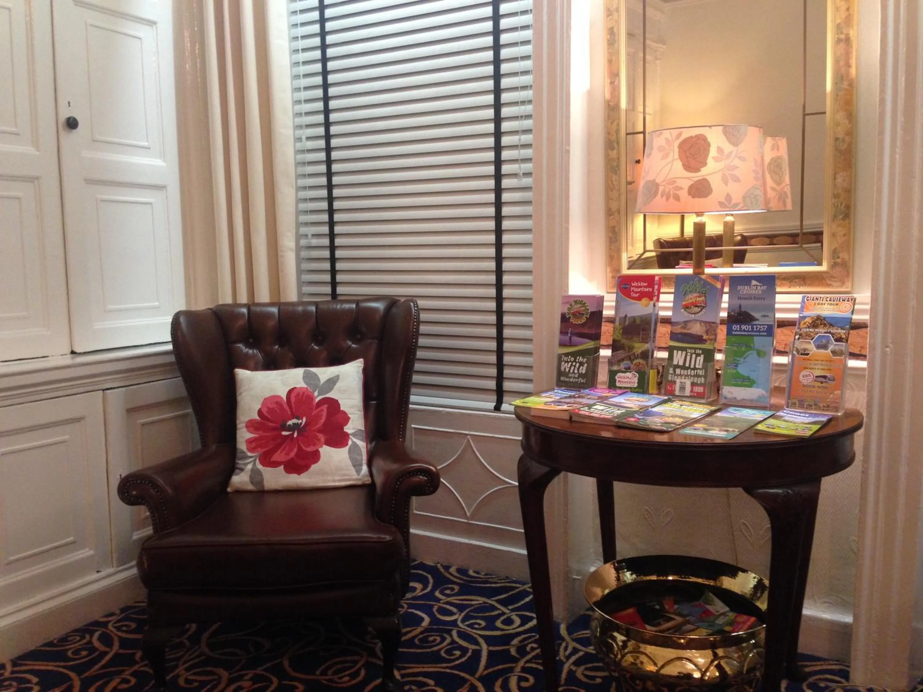 Communal lounge/ TV room in Dergvale Hotel