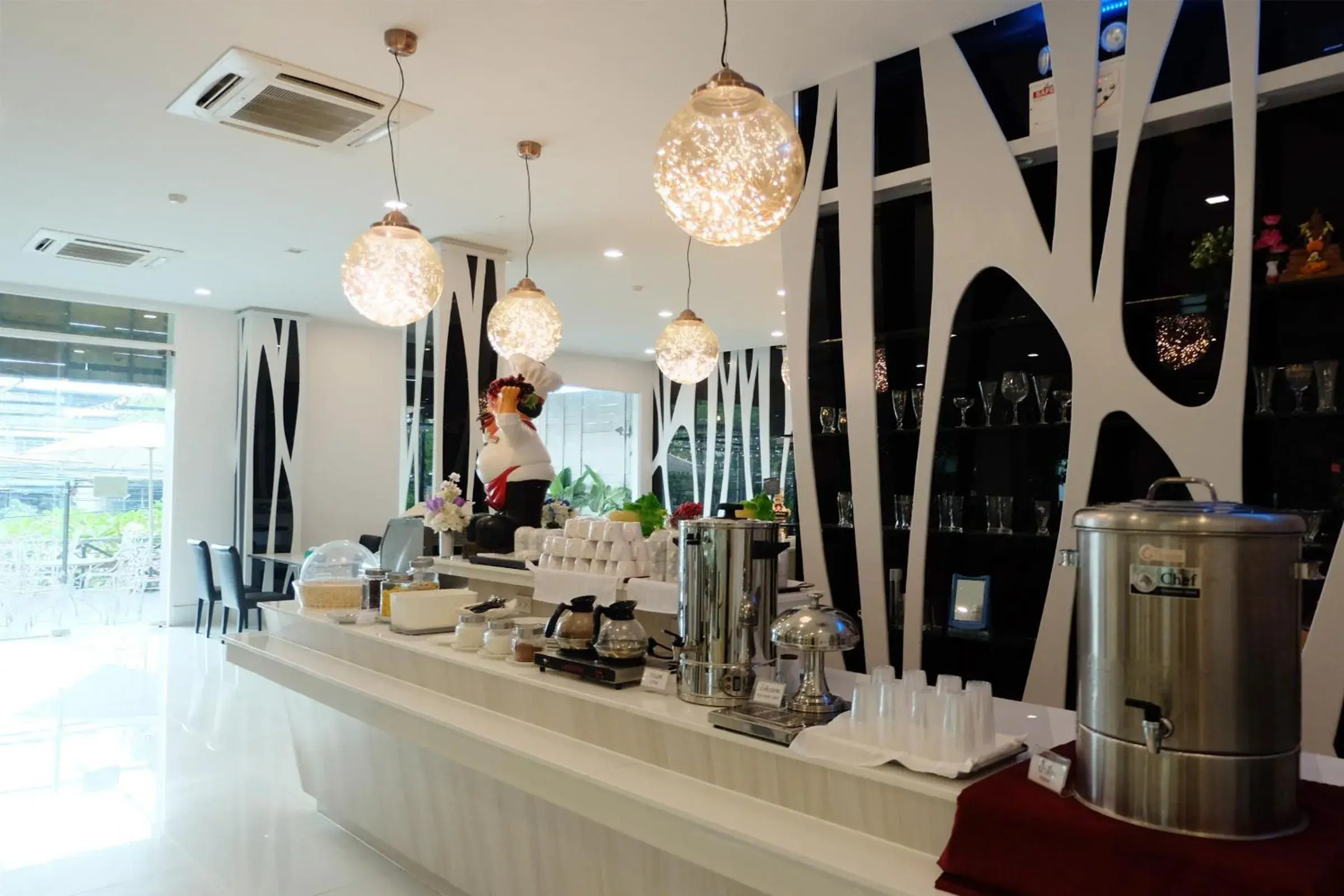 Restaurant/places to eat in Grand Hill Resort and Spa Restaurant/places to eat in Grand Hill Resort and Spa