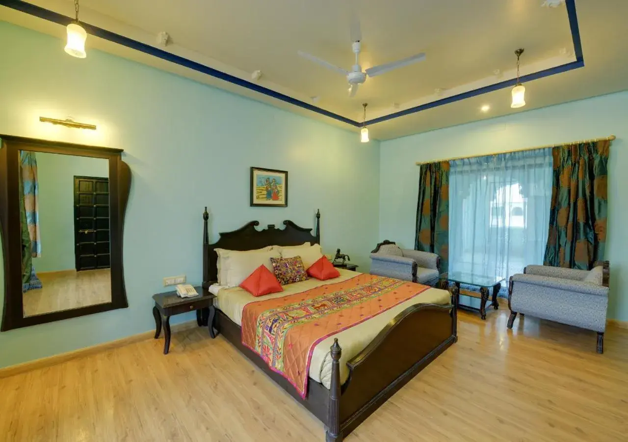 Bedroom, Bed in jüSTa Lake Nahargarh Palace, Chittorgarh Bedroom, Bed in jüSTa Lake Nahargarh Palace, Chittorgarh