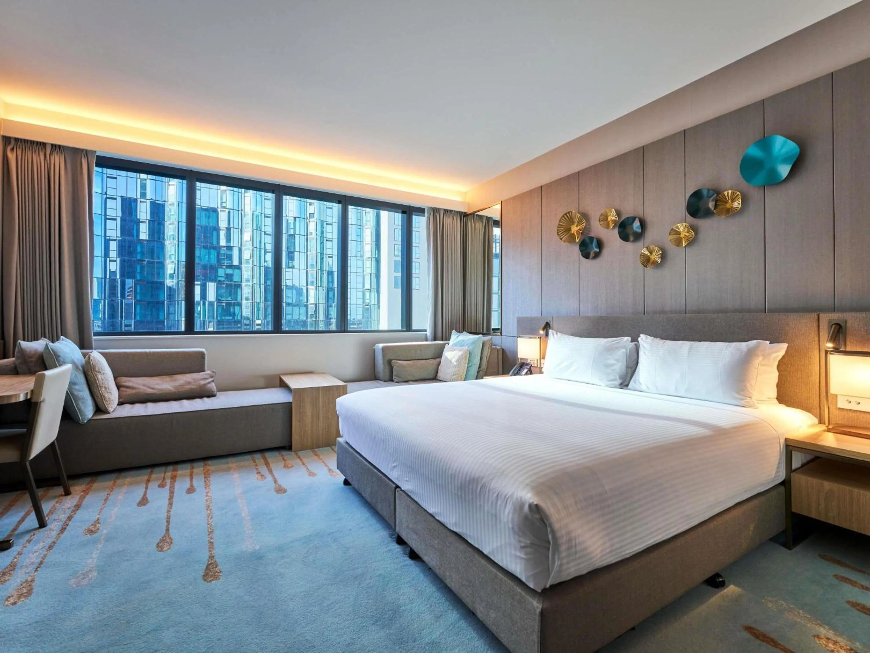 Property building, Bed in Novotel Melbourne Central