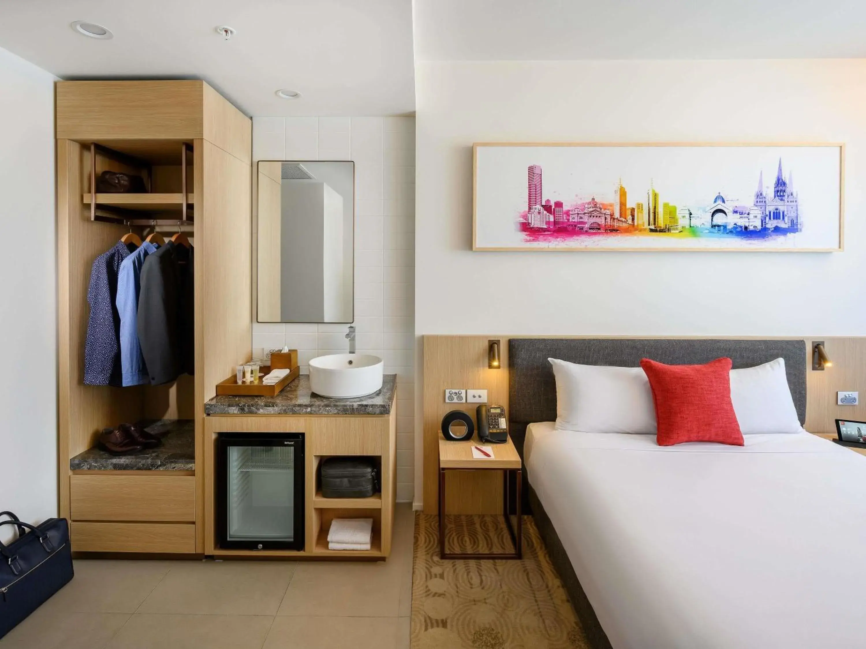 Property building, Bed in ibis Melbourne Central Property building, Bed in ibis Melbourne Central