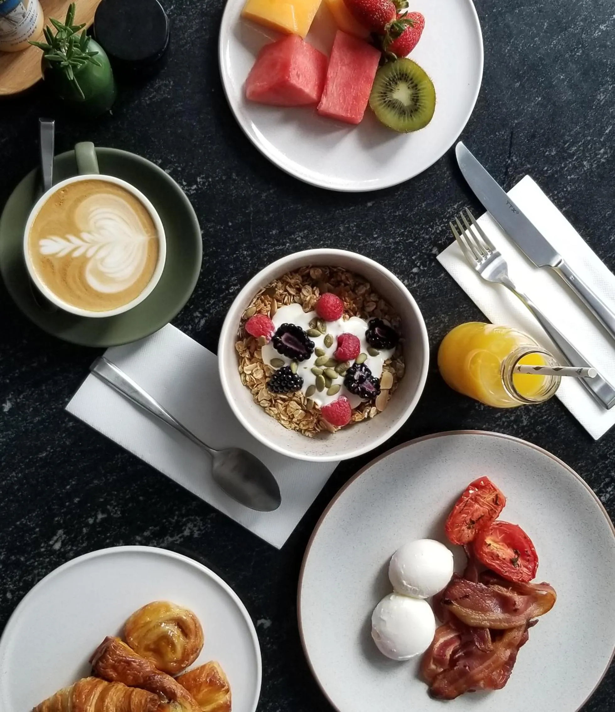 Breakfast in ibis Melbourne Central