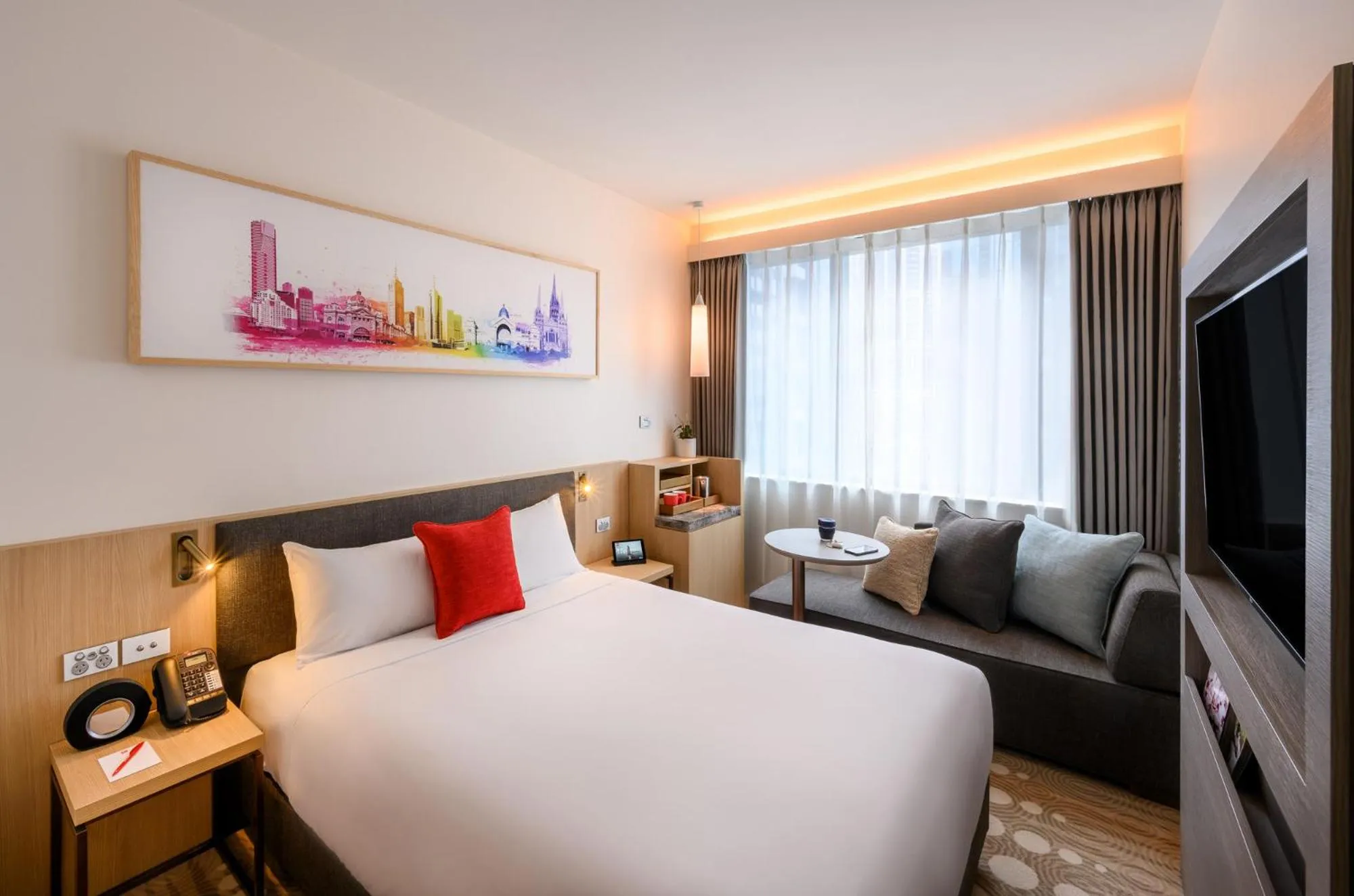 Photo of the whole room, Bed in ibis Melbourne Central