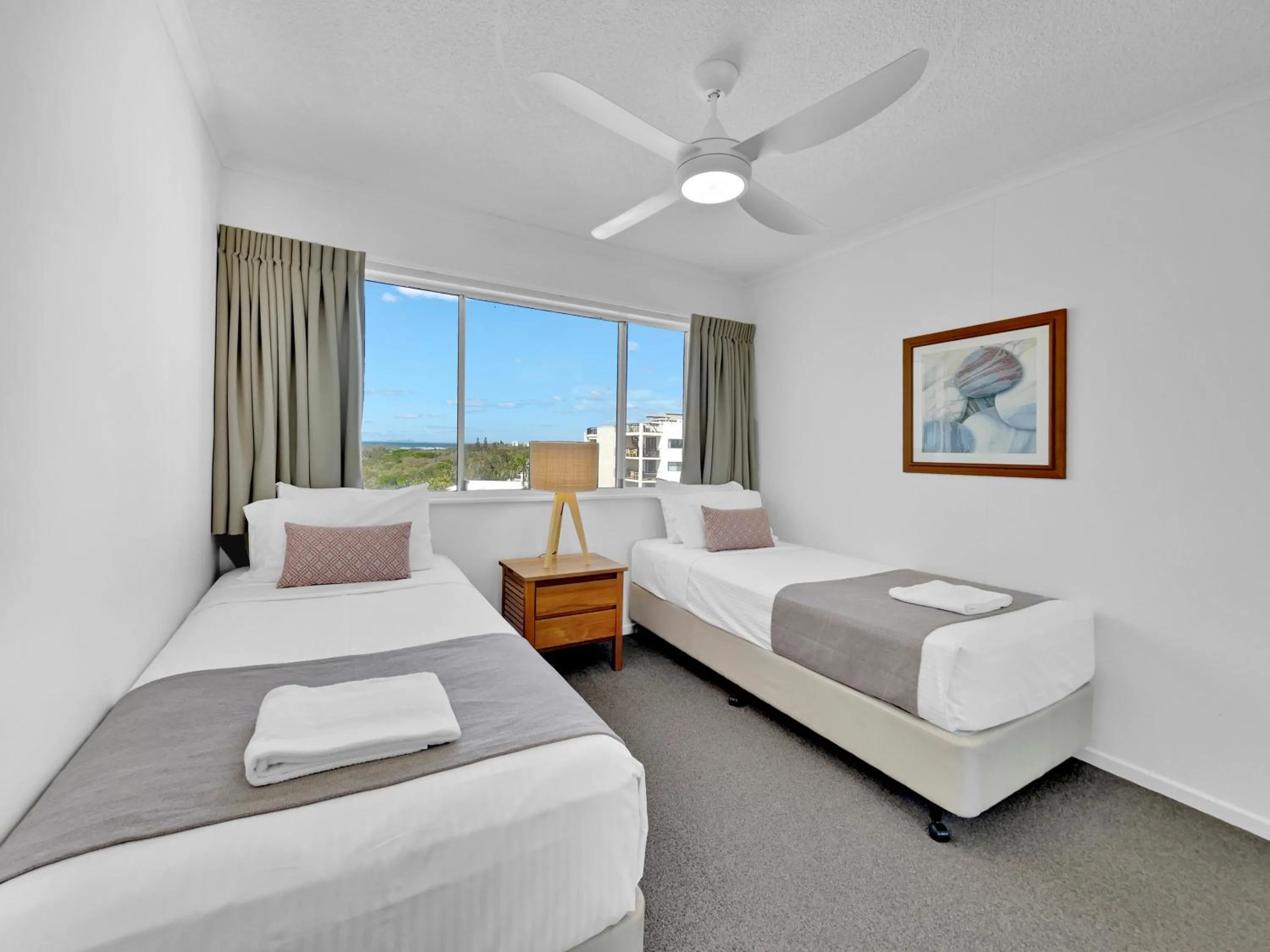 Bedroom, Bed in Atlantis Marcoola