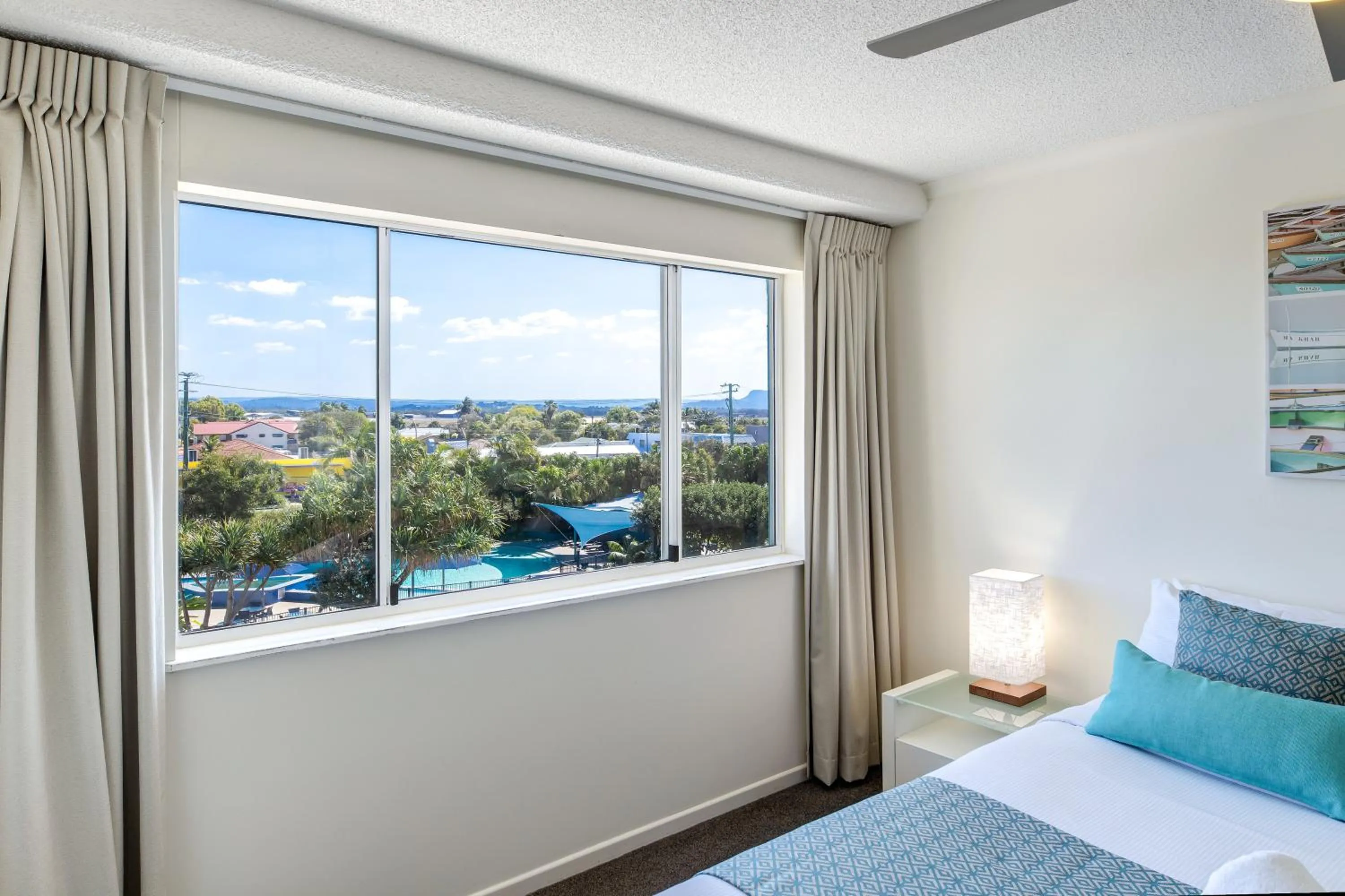 Bedroom, Bed in Atlantis Marcoola