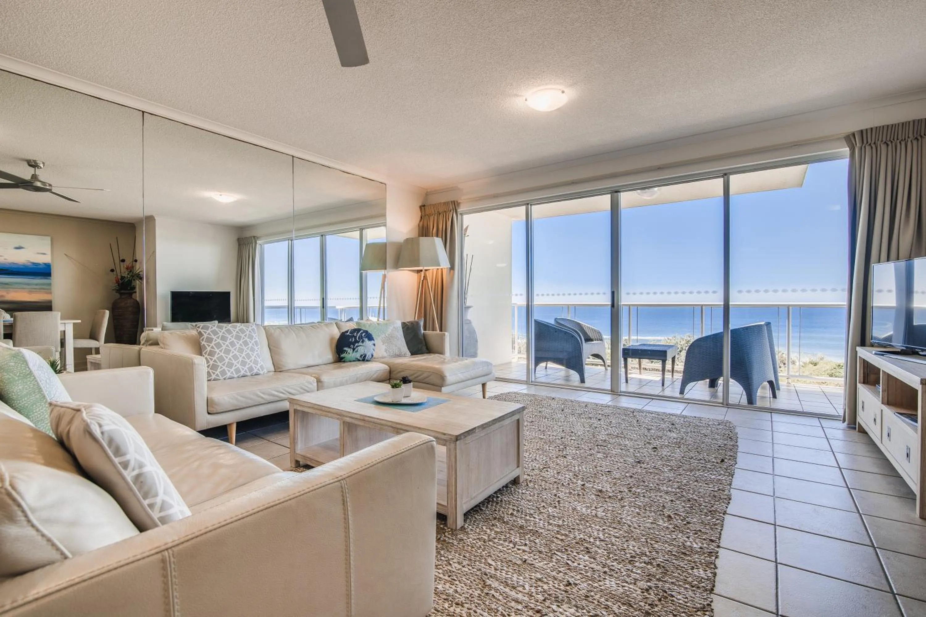 Evening entertainment in Atlantis Marcoola