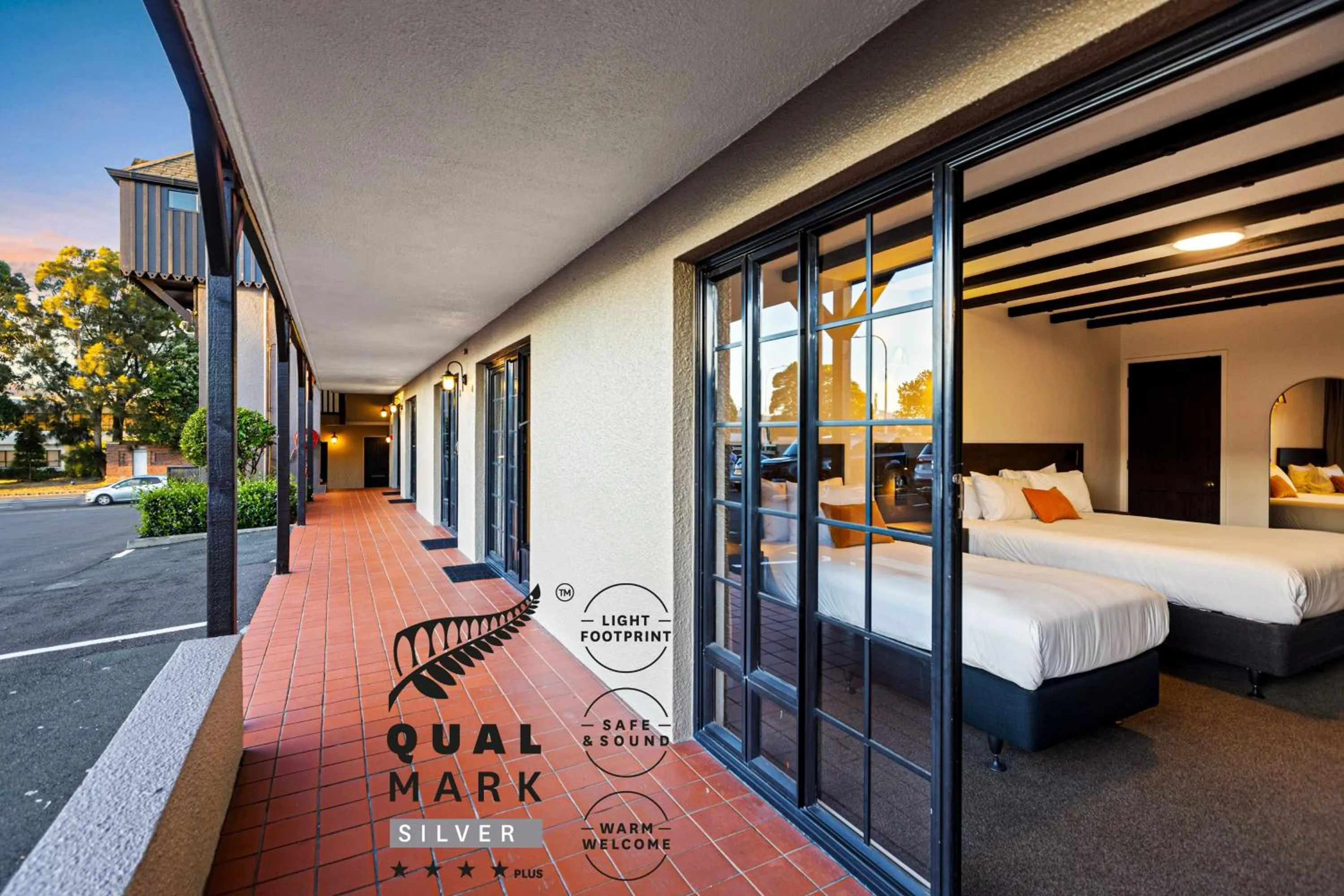 Property building in Knights Inn