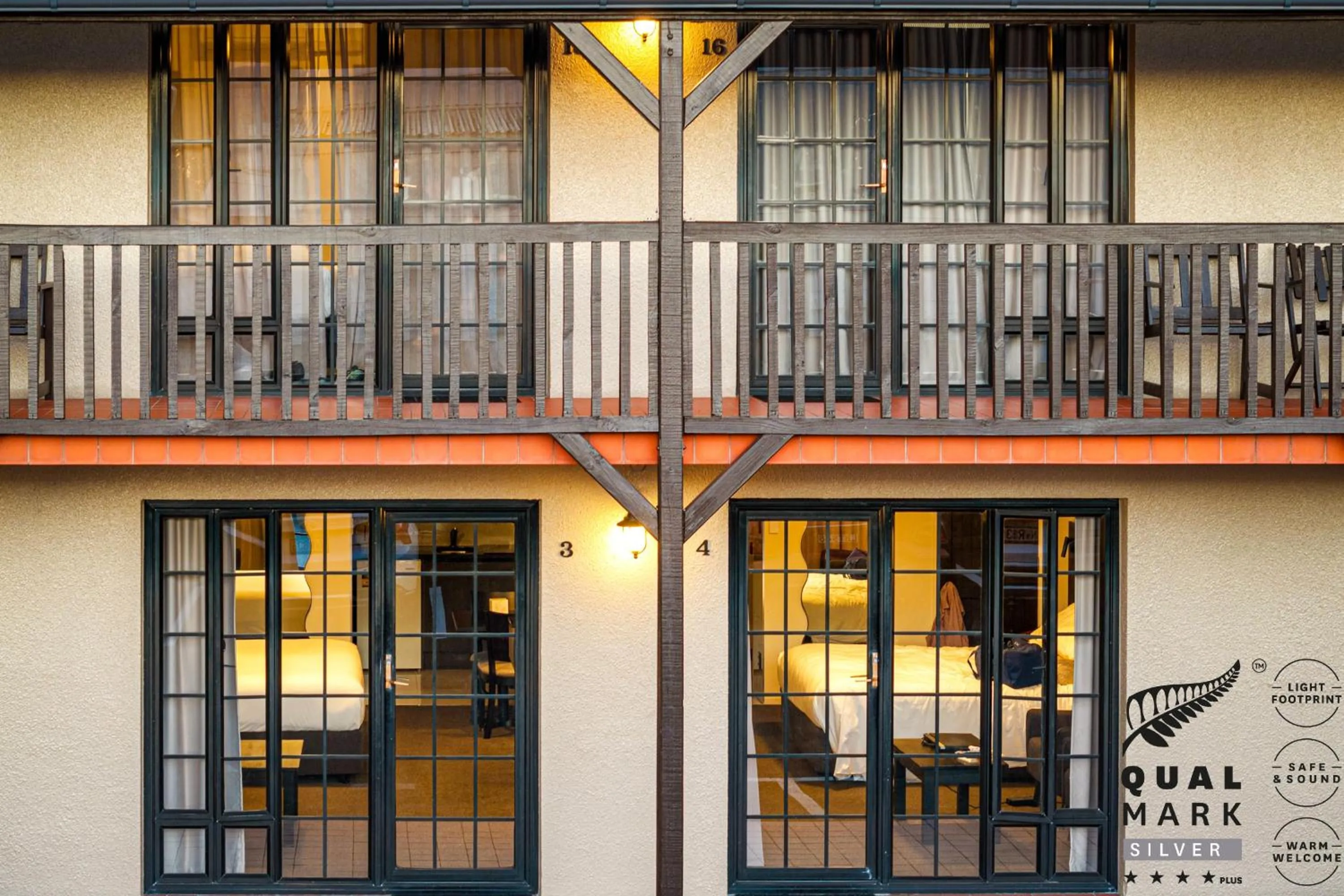 Property building in Knights Inn