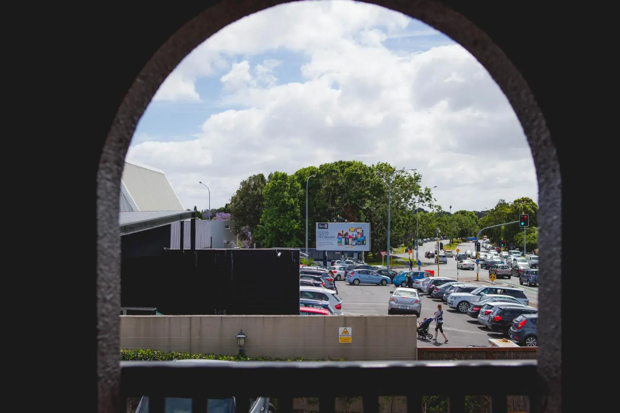 City view in Knights Inn