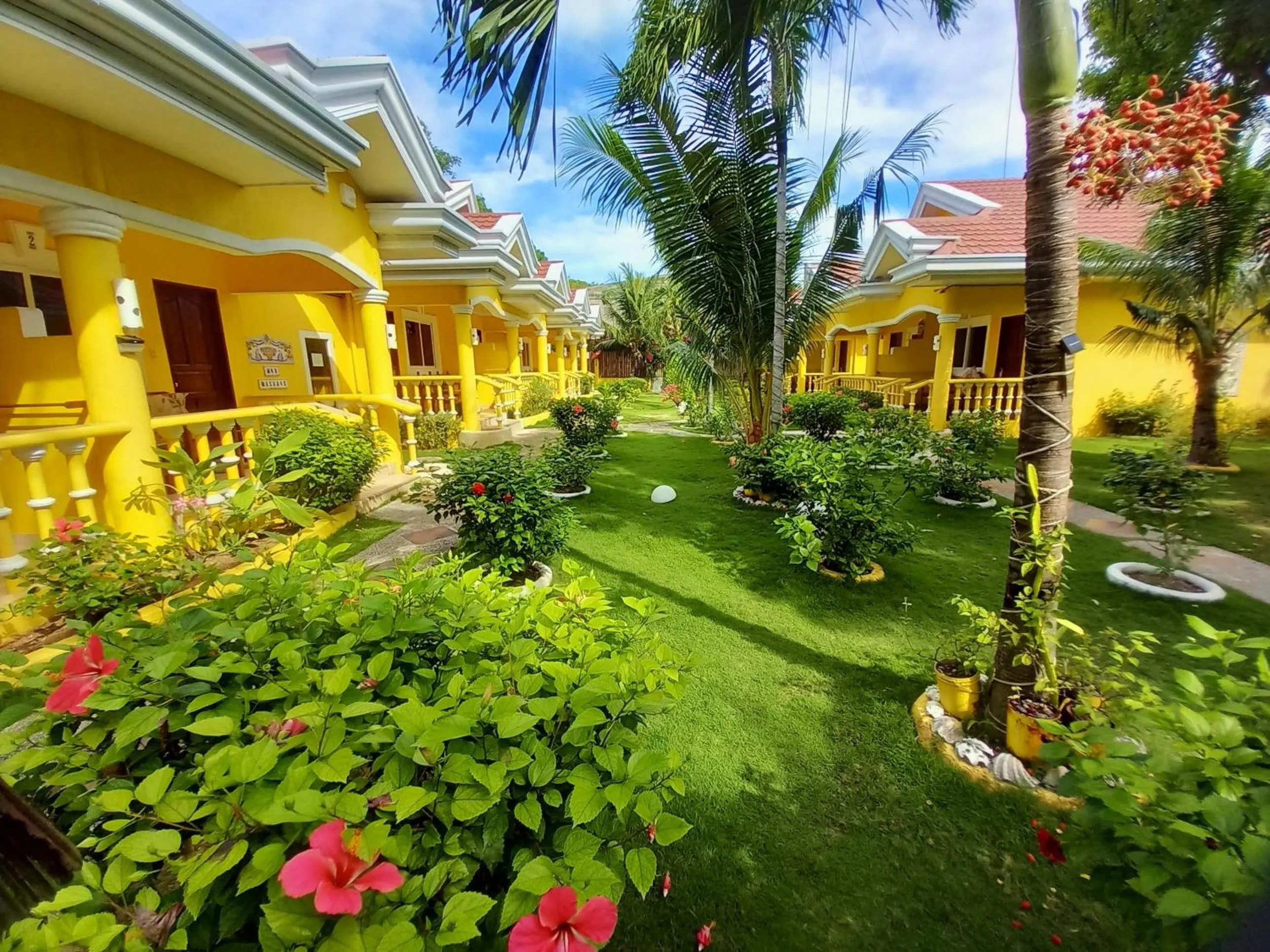 Property building in Malapascua Garden Resort
