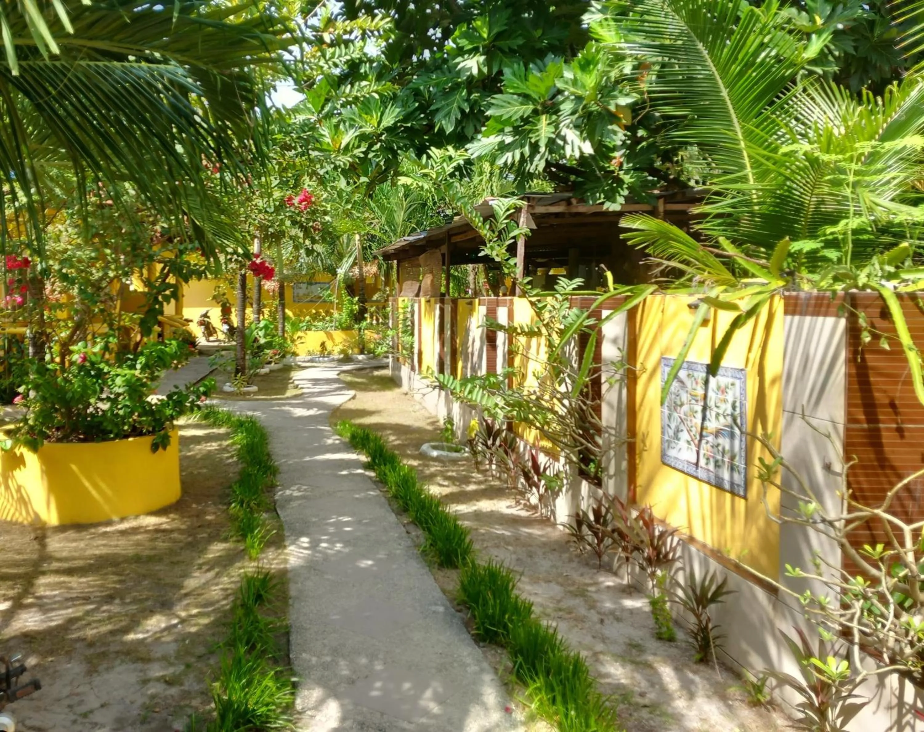 Property building in Malapascua Garden Resort