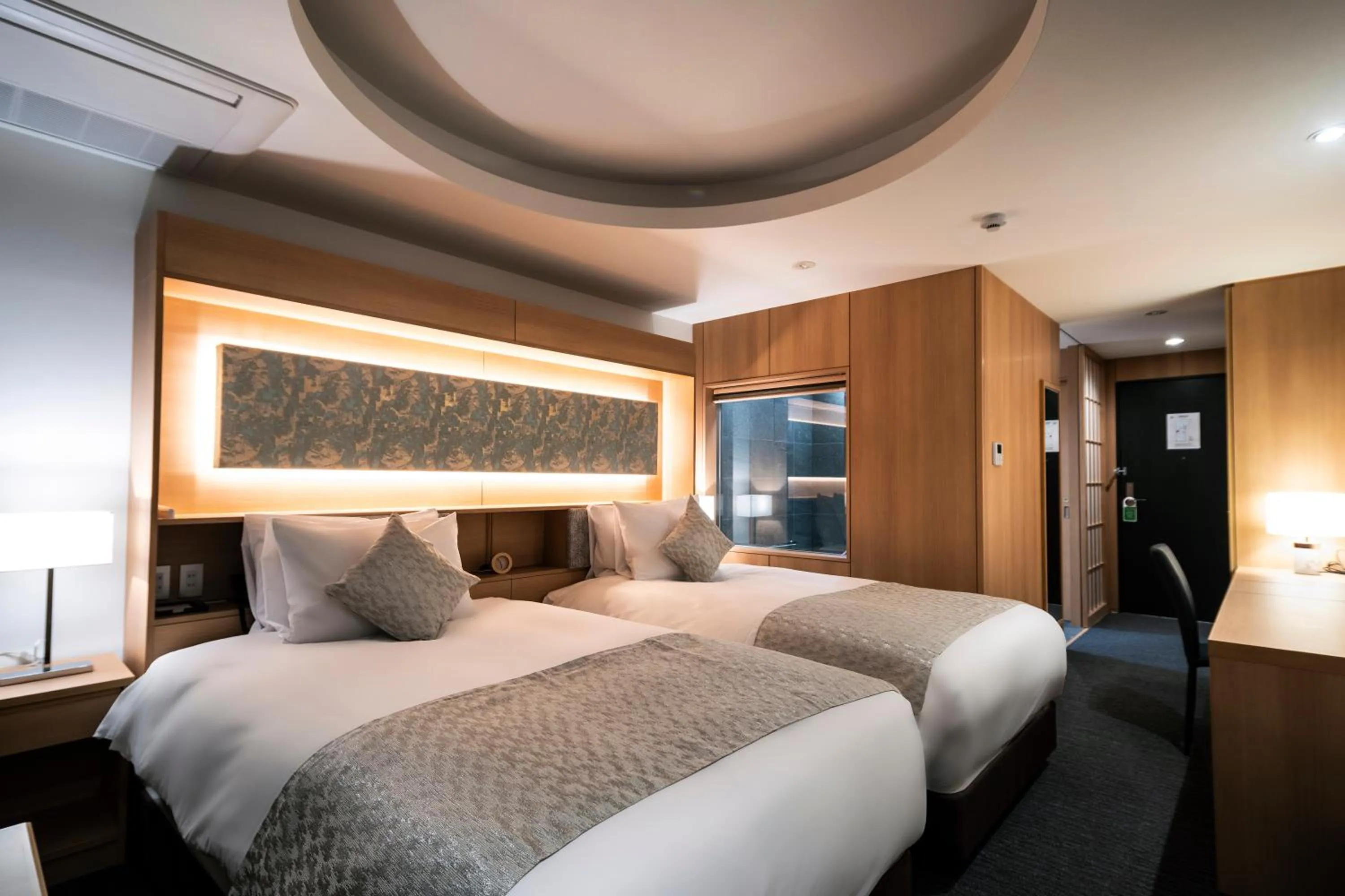 Bed in Kyoto Shijo Takakura Hotel Grandereverie