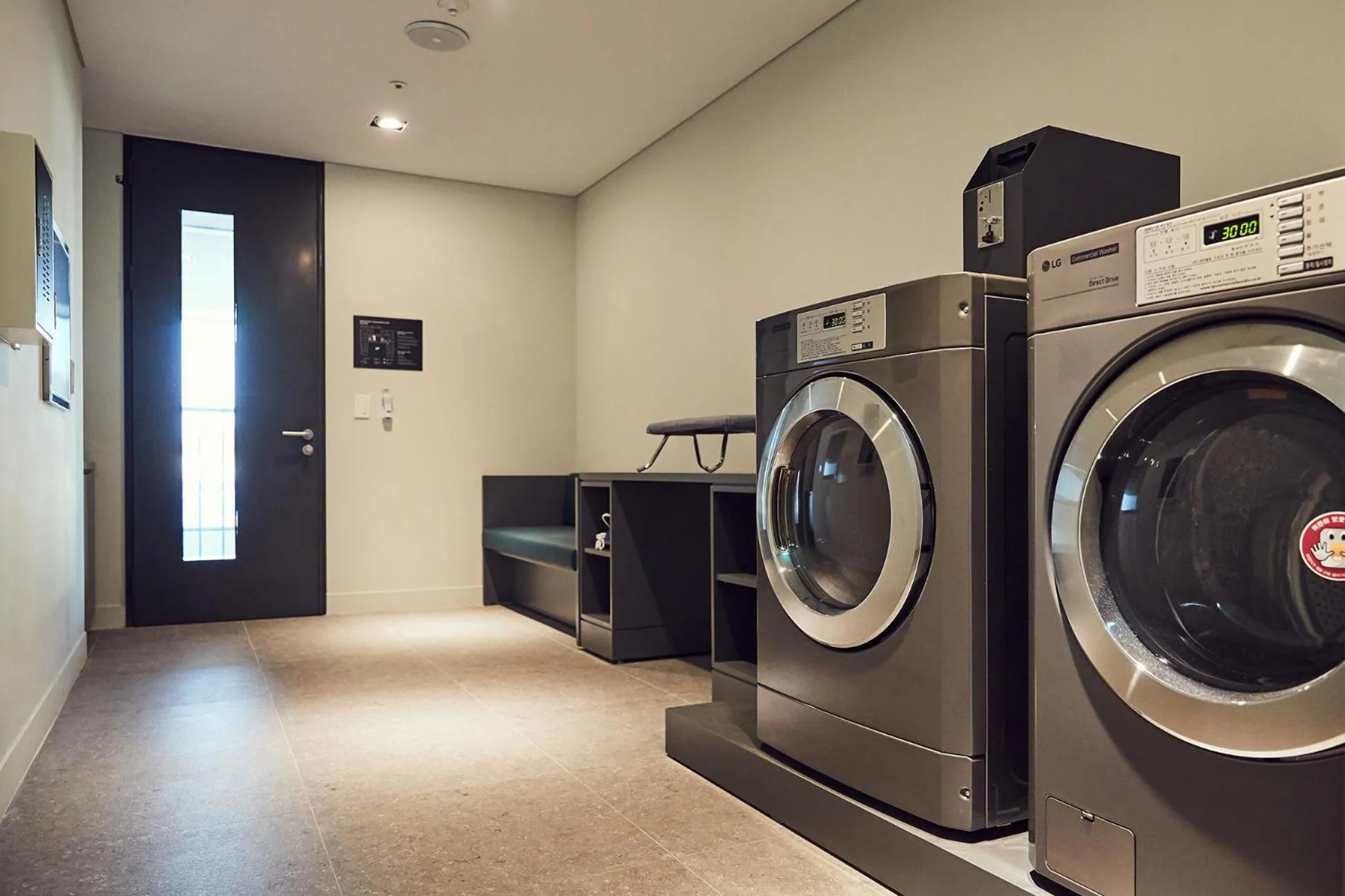 washing machine in La Casa hotel Gwangmyeong